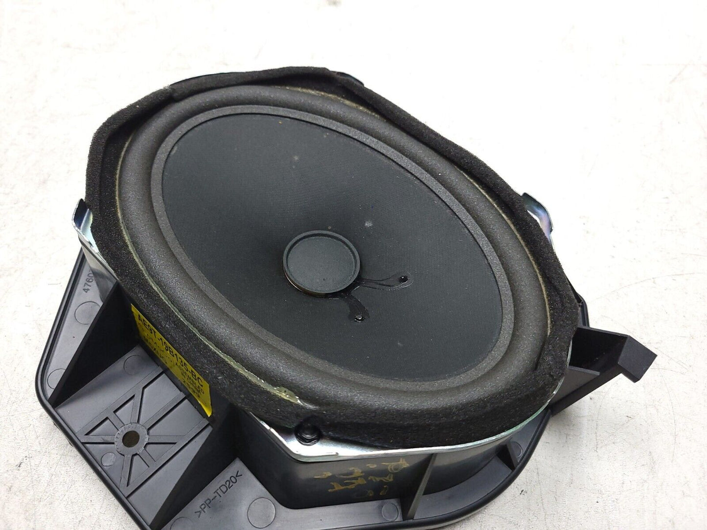 10-19 Lincoln MKT Rear Door Speaker Left & Right Pair OEM