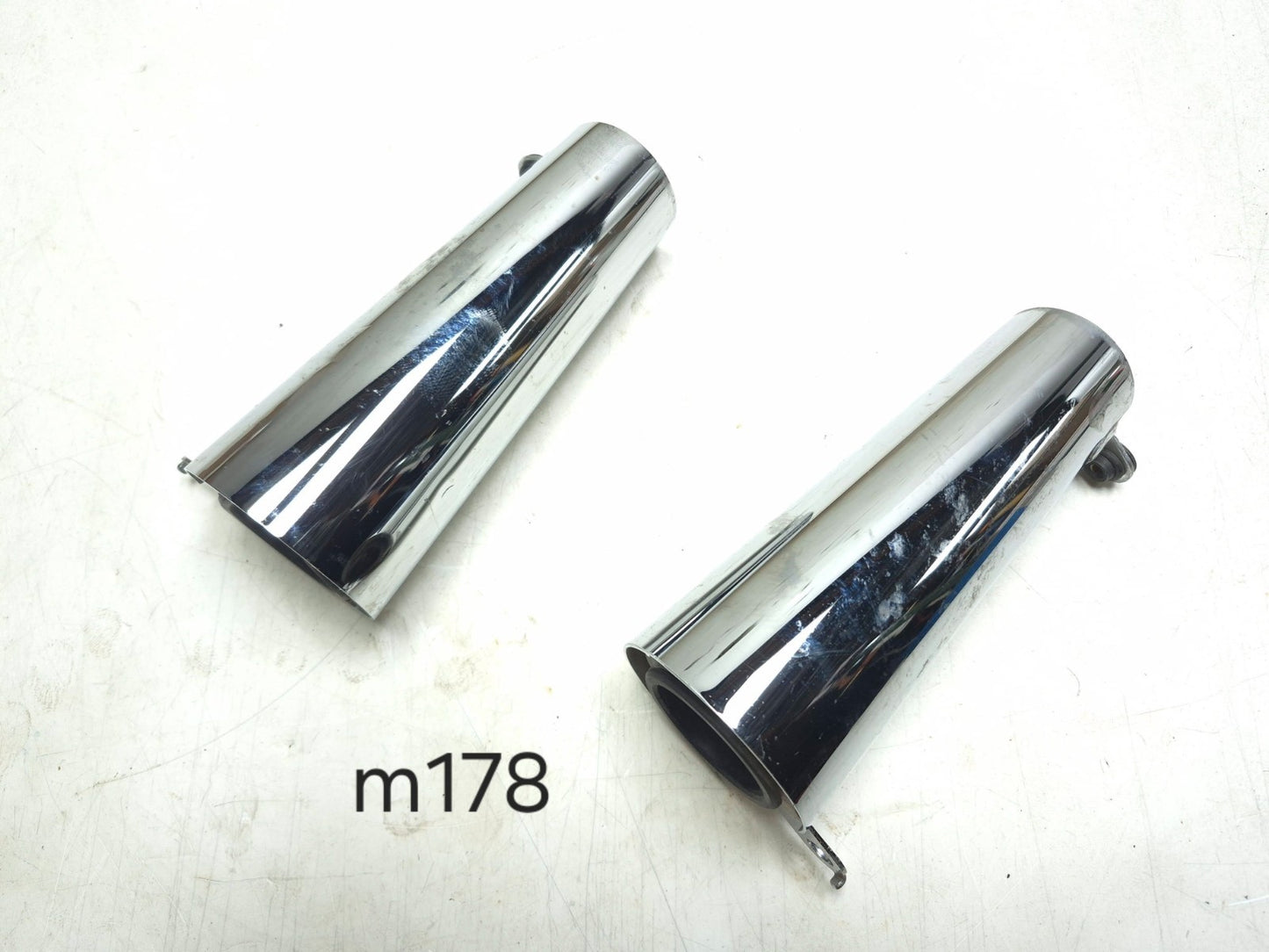 2001 Kawasaki Vulcan 1500 Vn1500 Classic Front Fork Upper Cover Pair OEM