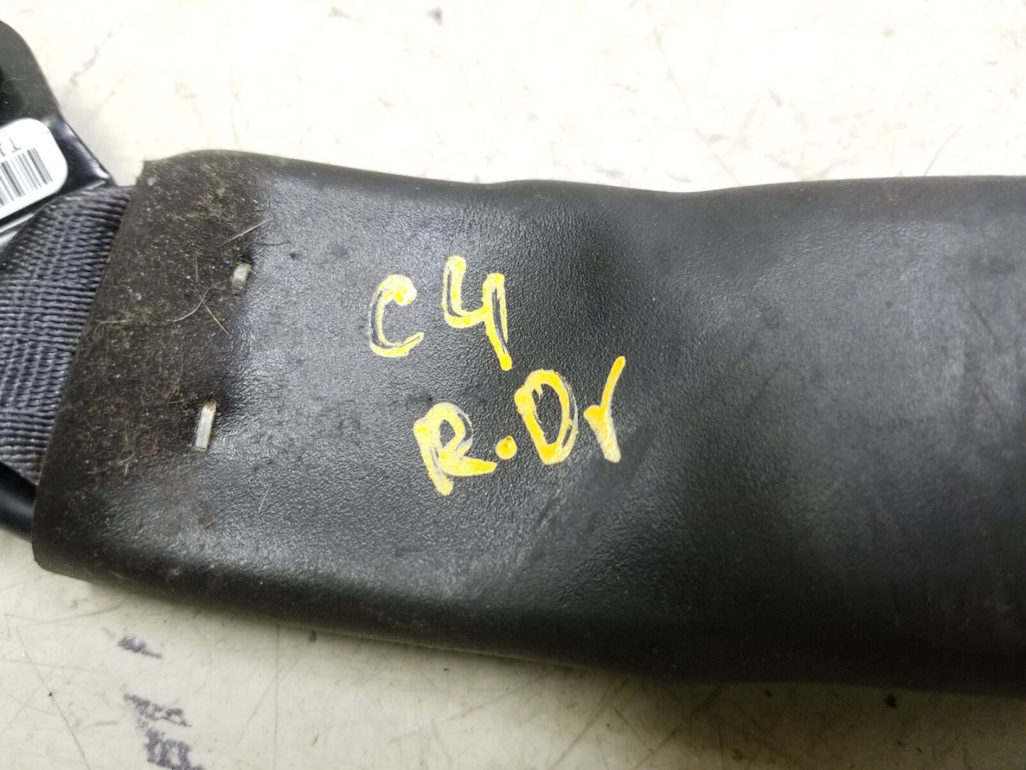 2010 - 2016 Cadillac SRX Rear Seat Belt Buckle Driver Side Left OEM