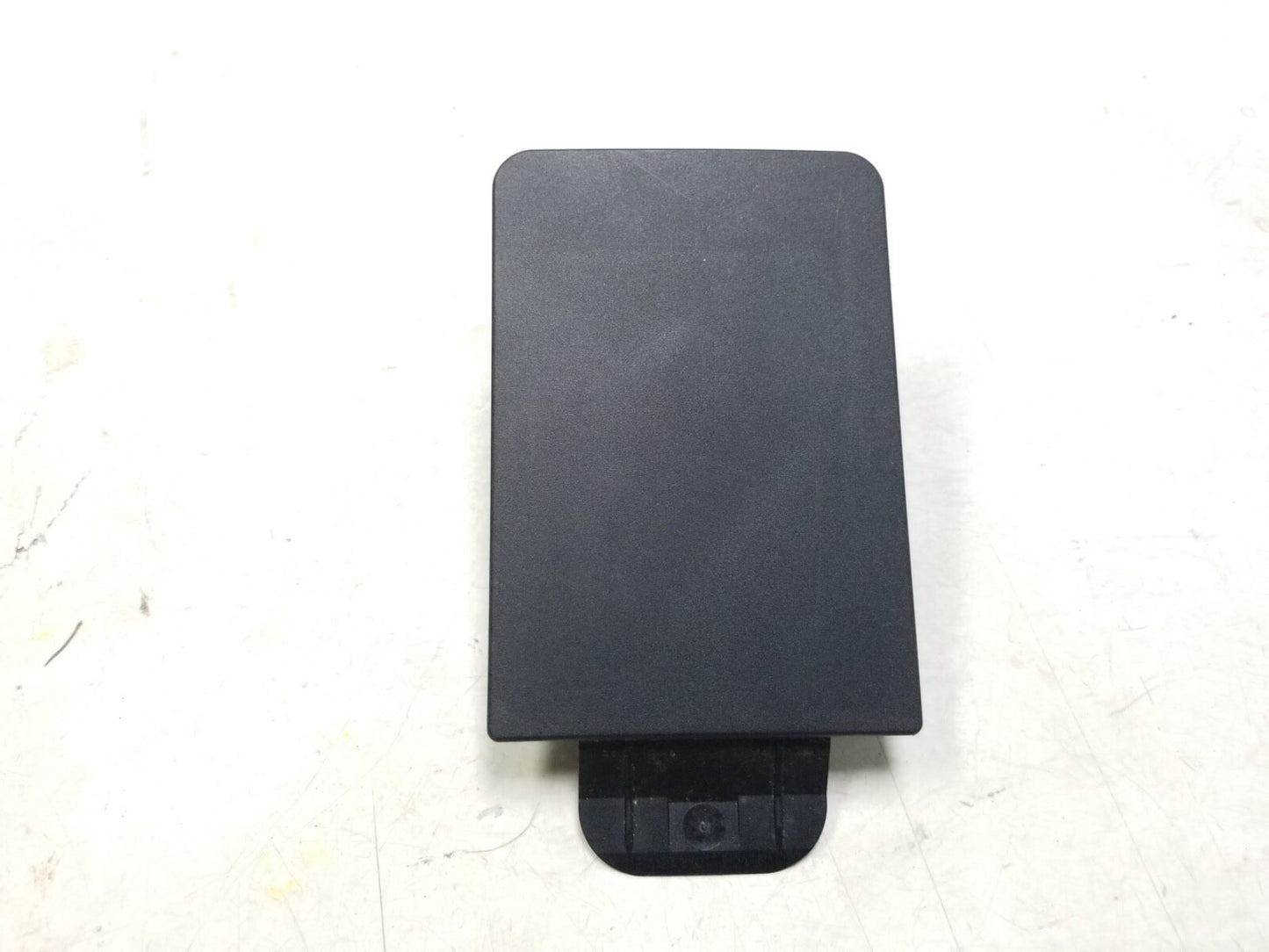2009 - 2017 Audi Q5 Floor Seat Wiring Connector Cap Cover Left & Right OEM