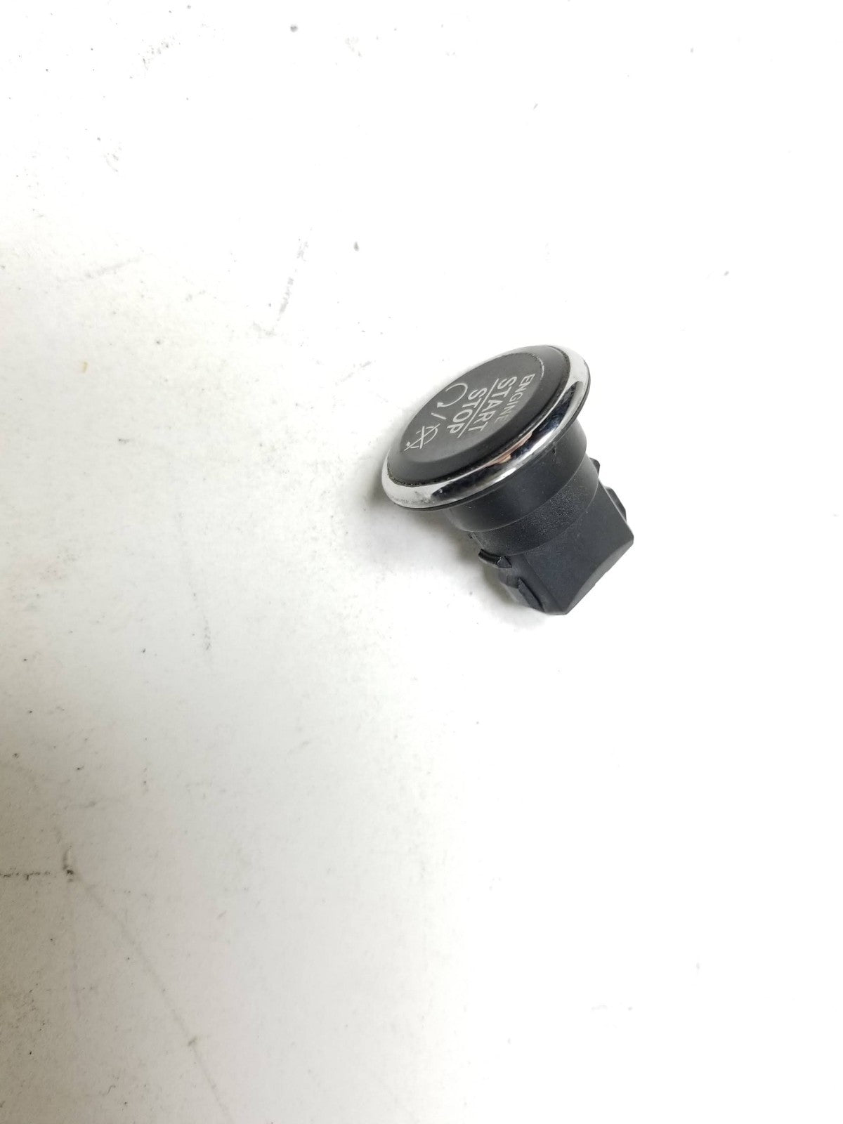 2012 Jeep Grand Cherokee Engine Start Stop Ignition Switch Button OEM