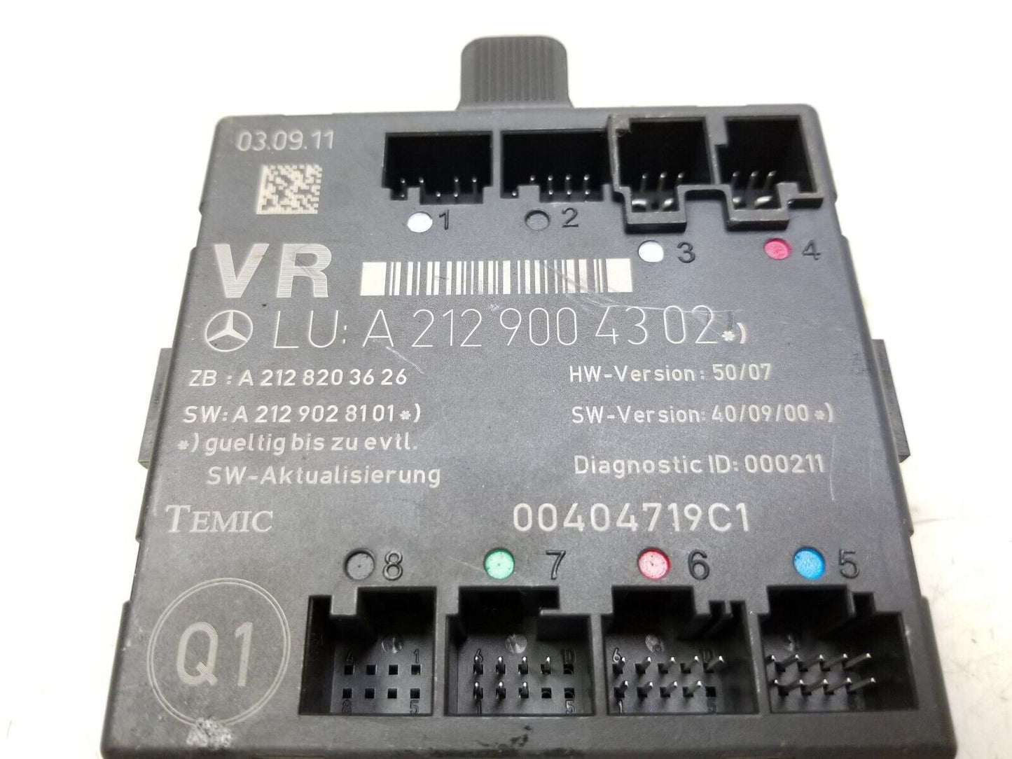 10-16 Mercedes W212 E350 E500 Door Control Module Front Passenger Side Right OEM