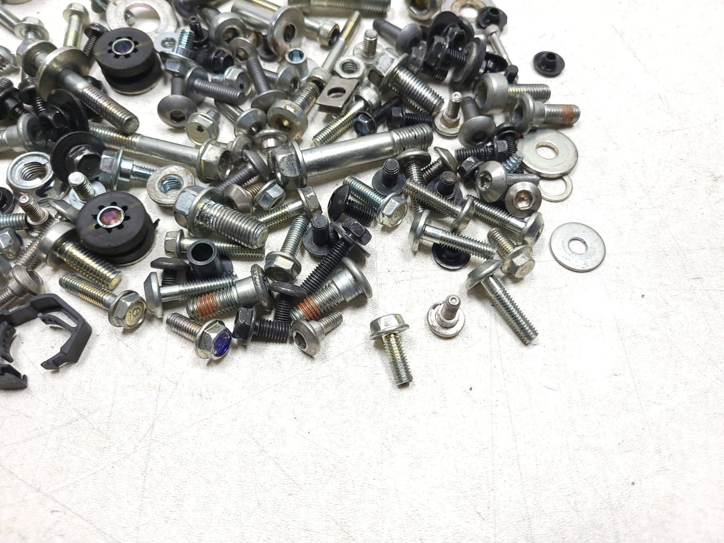 19 - 25 Honda Cbf300 Na Misc Bolts Hardware Screws Brackets OEM