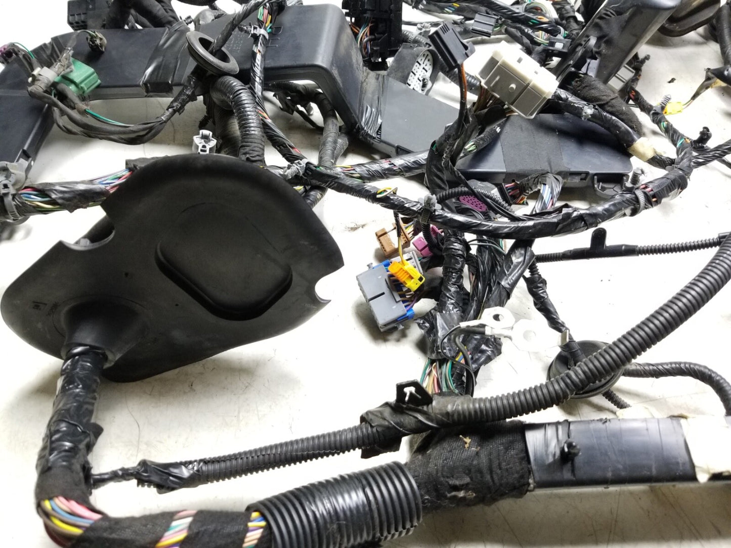 2010 - 2013 Cadillac SRX 3.0l Interior Floor Wire Harness OEM