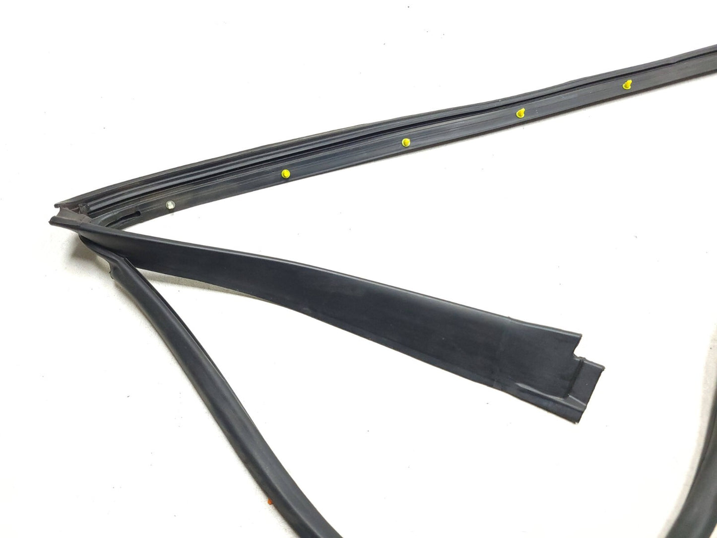 2007 - 2008 Acura Tl Type-s Door Weatherstrip Rear Driver Side Left OEM
