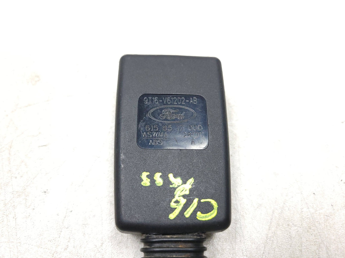 2010 - 2013 Ford Transit Connect Front Seat Belt Buckle Passenger Side Right OEM