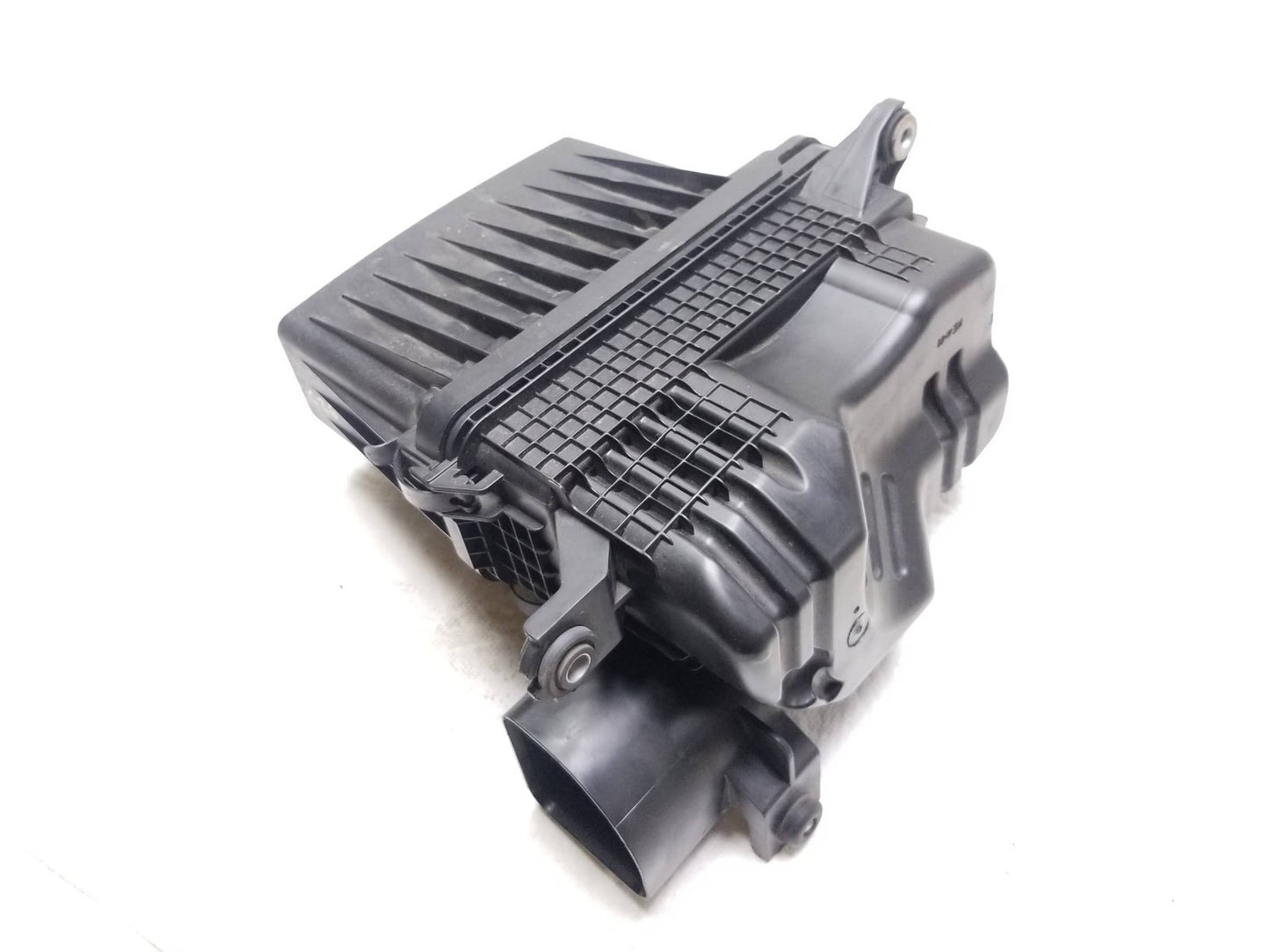 2014 - 2016 Kia Soul Air Filter Housing Box OEM