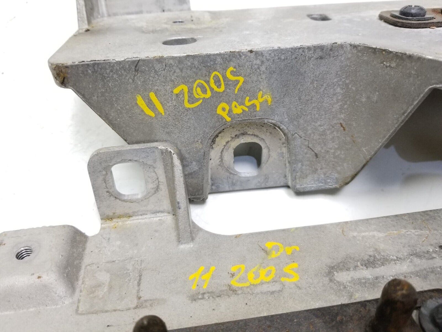 2011-2014 Chrysler 200 S Convertible Top Roof Mount Bracket Left & Right OEM
