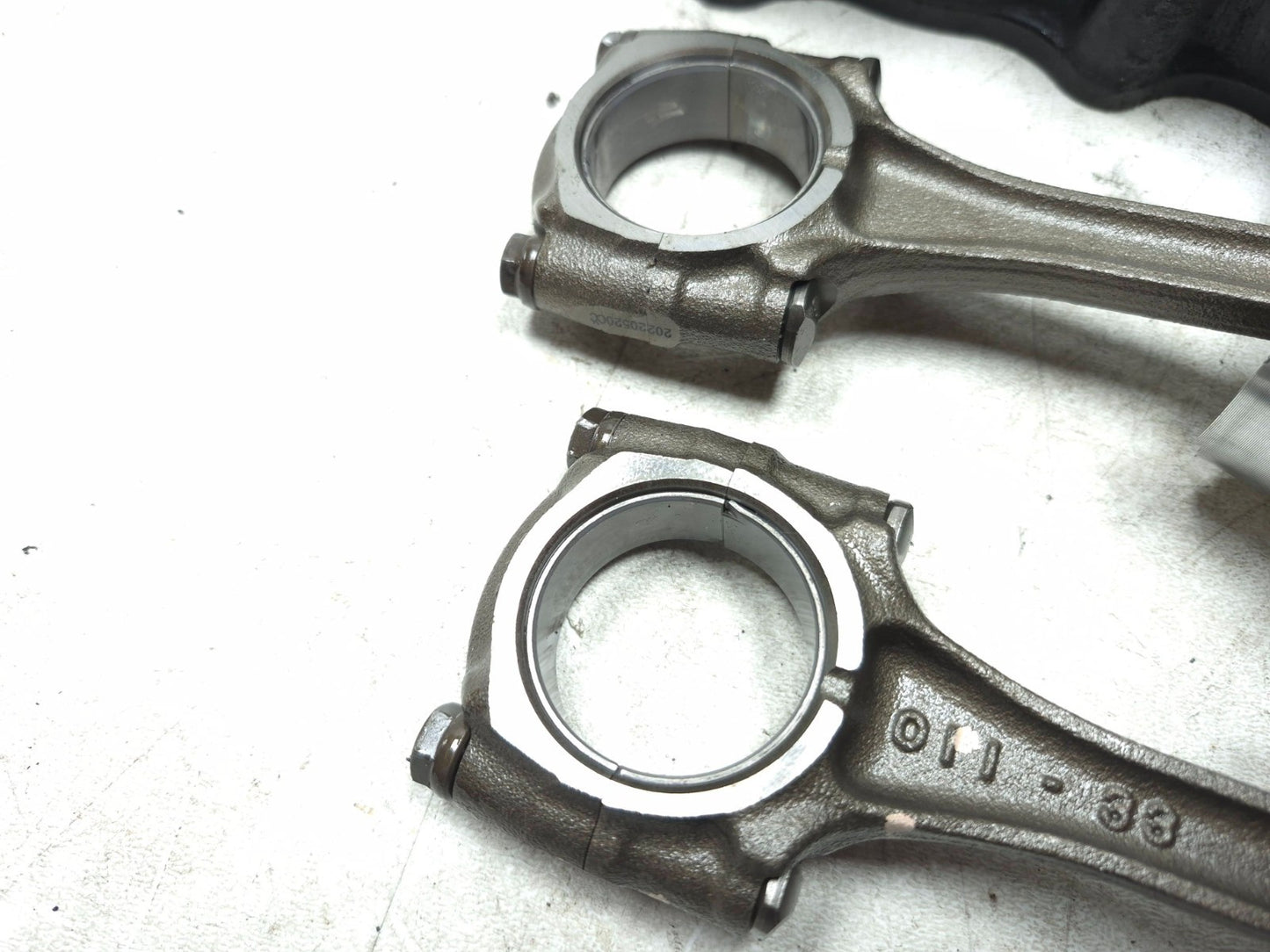 2023 Kawasaki Ninja 400 Ex400 Engine Cylinder & Connecting Rod W/ Piston Set OEM