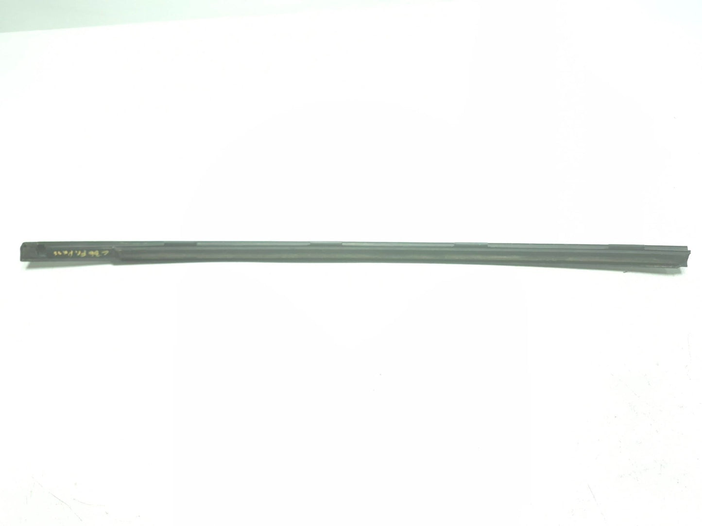 2014 Fiat 500l Door Weatherstrip Front Passenger Side Right OEM