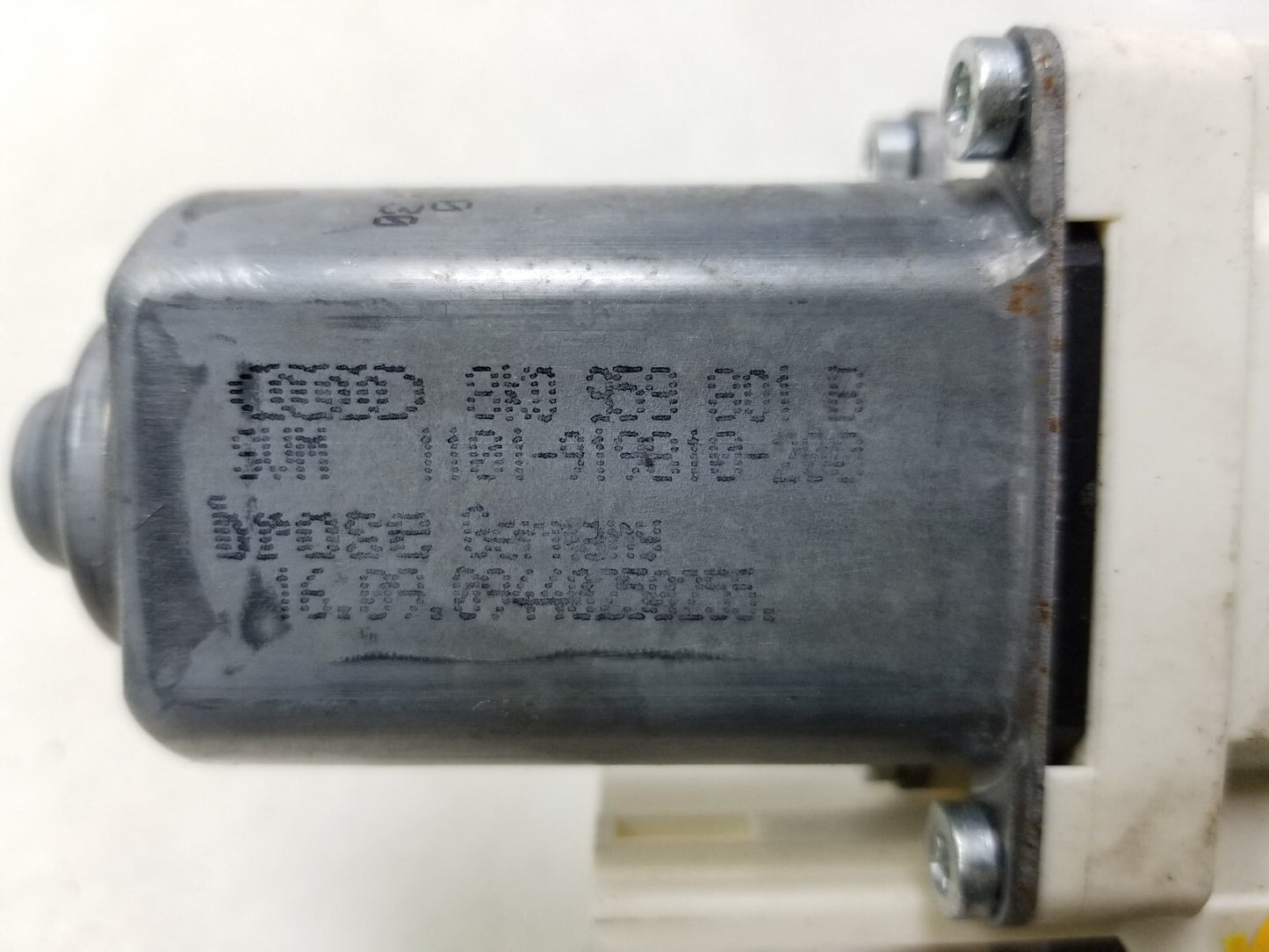 2009 - 2017 Audi Q5 Door Window Motor Front Driver Side Left OEM