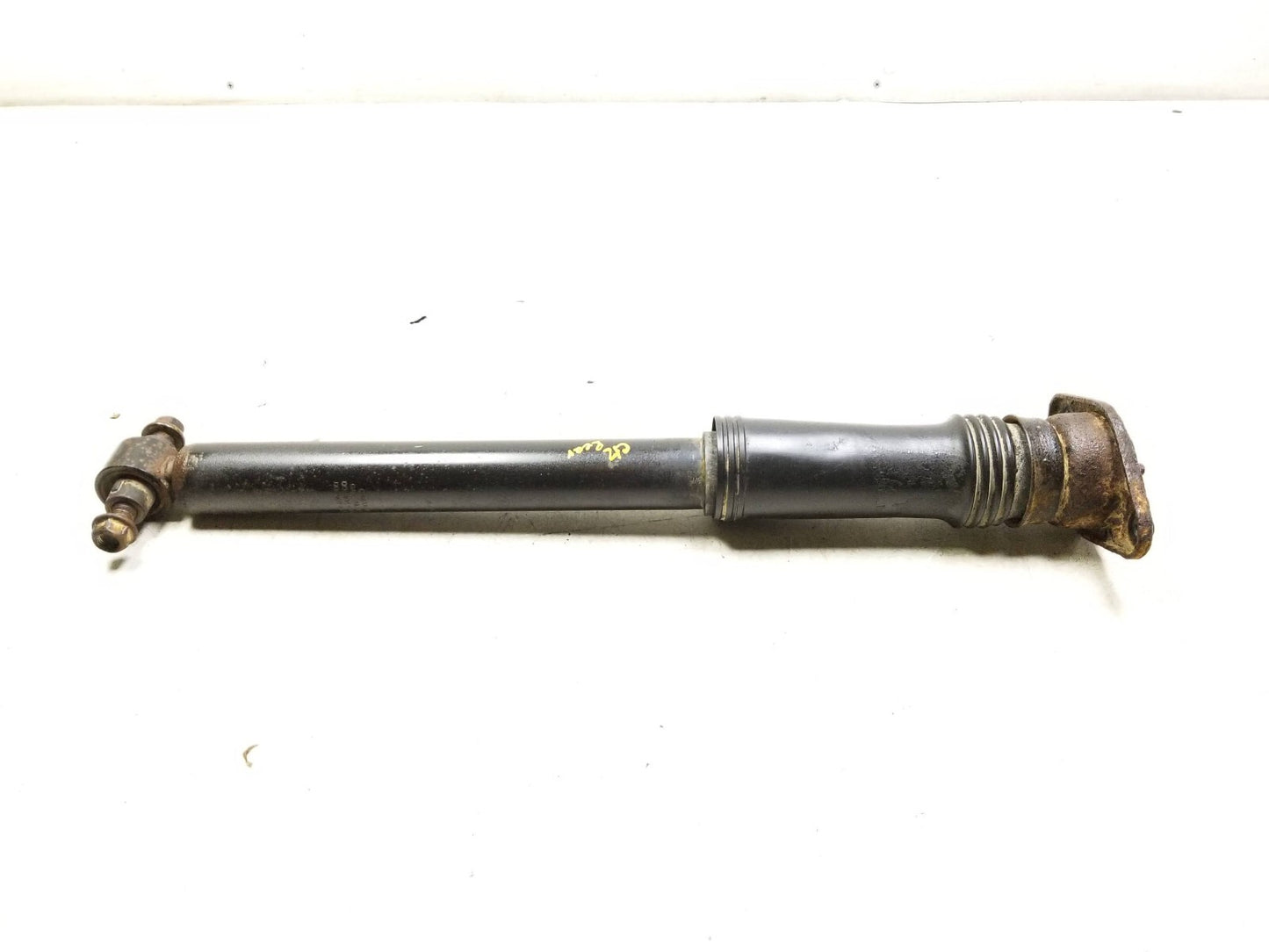 2011 - 2013 Kia Sportage AWD Rear Shock Strut Absorber Left & Right OEM