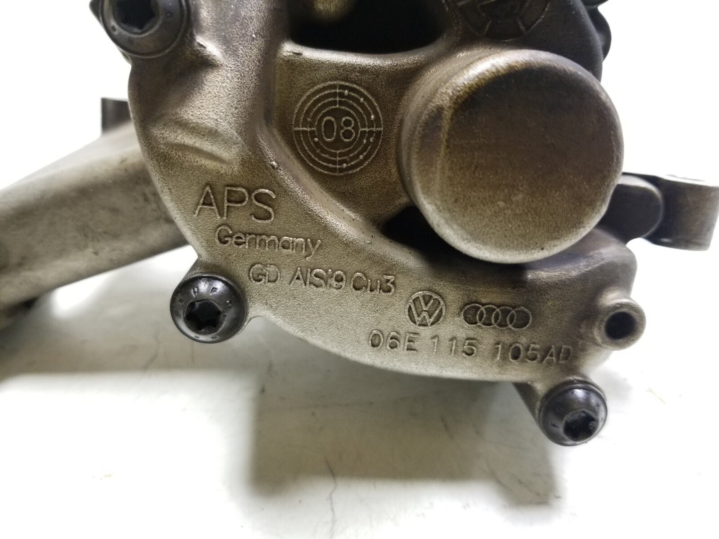 2009 - 2013 Audi Q5 Engine Oil Pump OEM
