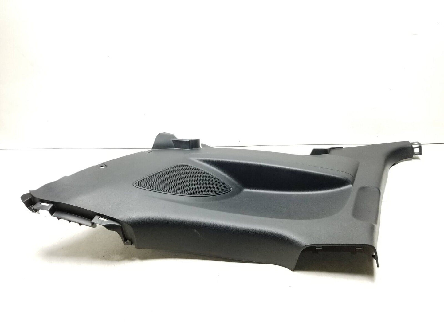 09 - 12 Hyundai Genesis Coupe Rear Quarter Panel Trim Passenger Side Right OEM