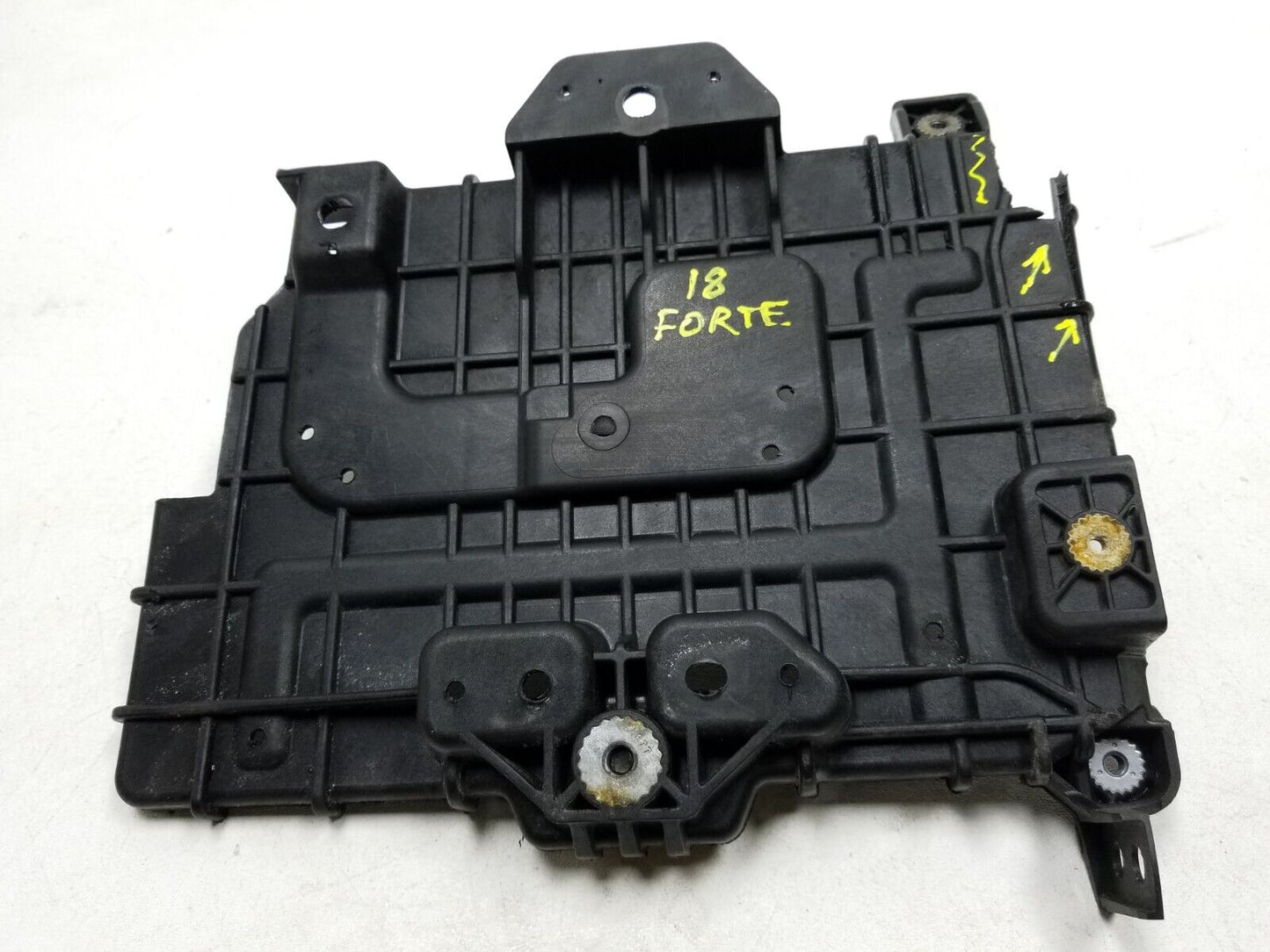 14 15 16 17 18 Kia Forte Battery Tray Holder OEM 49k Miles