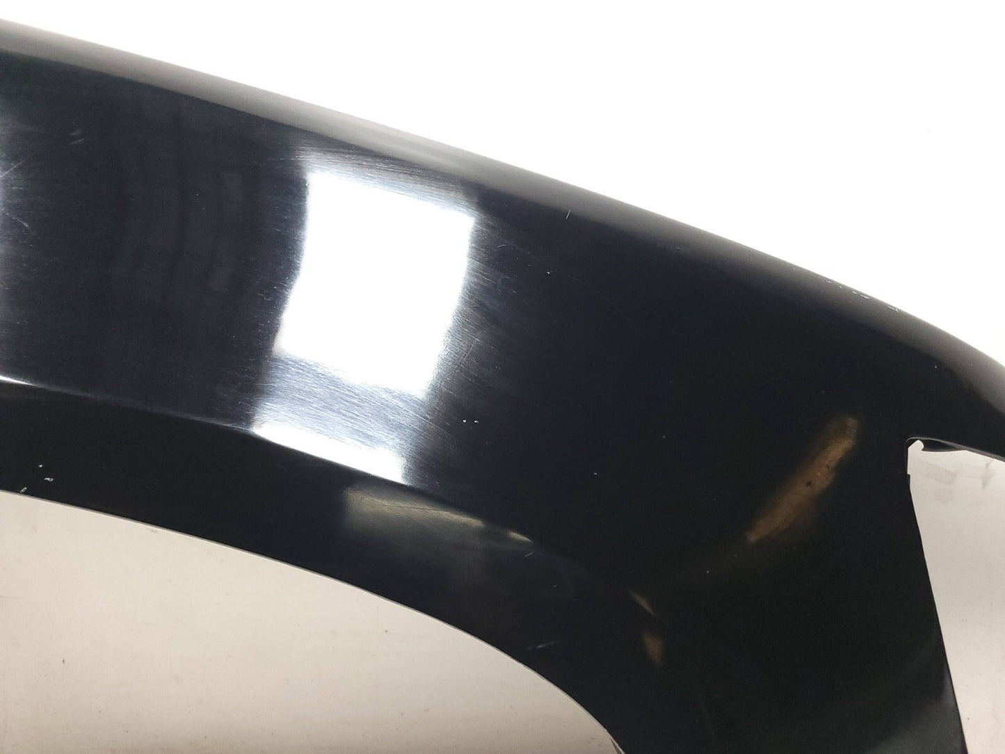 2010 - 2014 Chevrolet Suburban Front Fender Passenger Side Right OEM