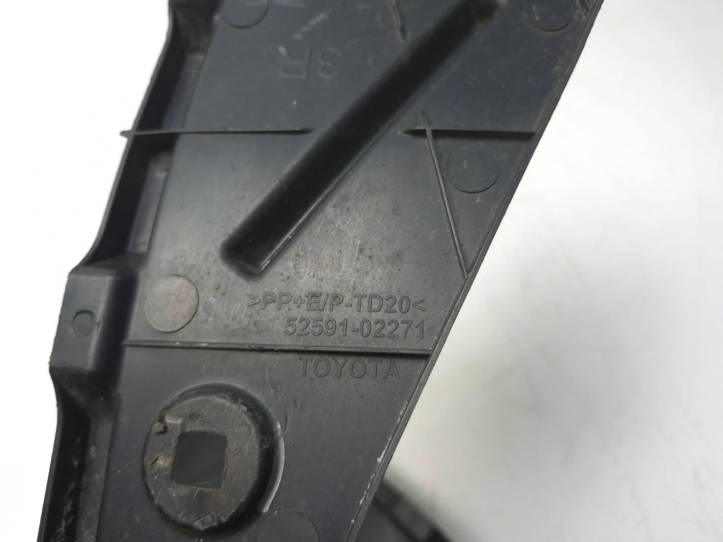 2018 Toyota Corolla Rear Bumper Side Seal Left & Right OEM