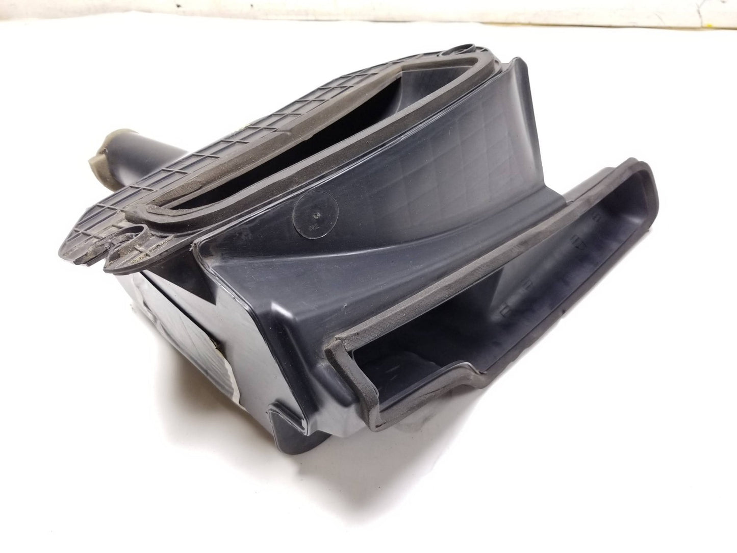 2011 - 2013 Jeep Grand Cherokee Fresh Air Inlet Duct OEM