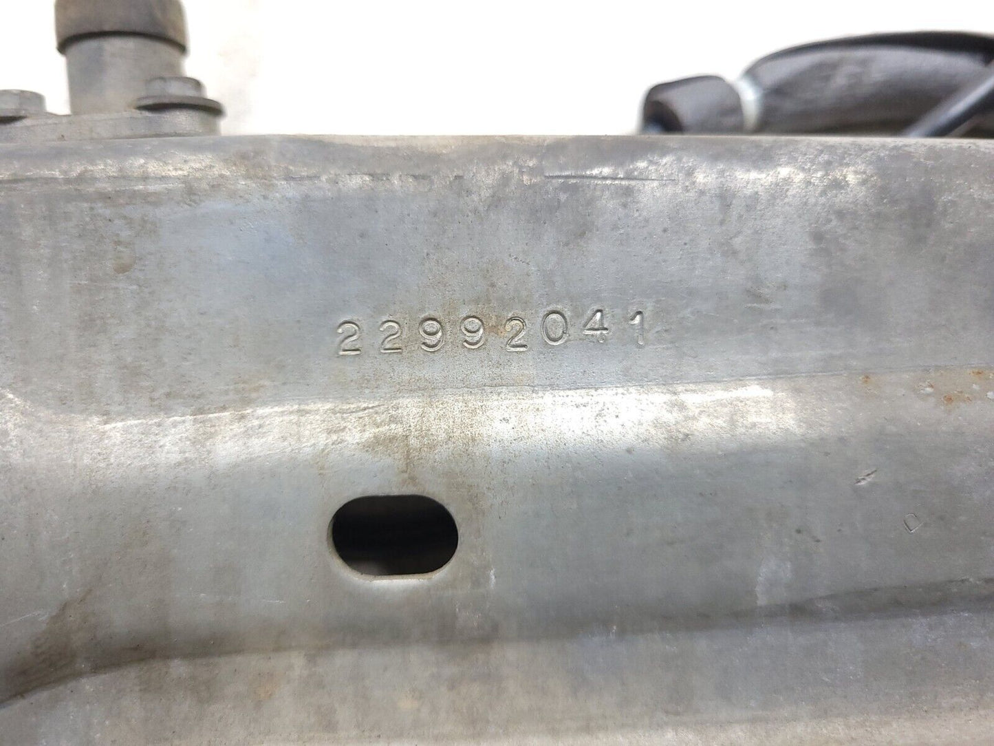 14-19 Chevrolet Silverado 1500 Front Right Rearward Fender Brace W/ Antenna OEM