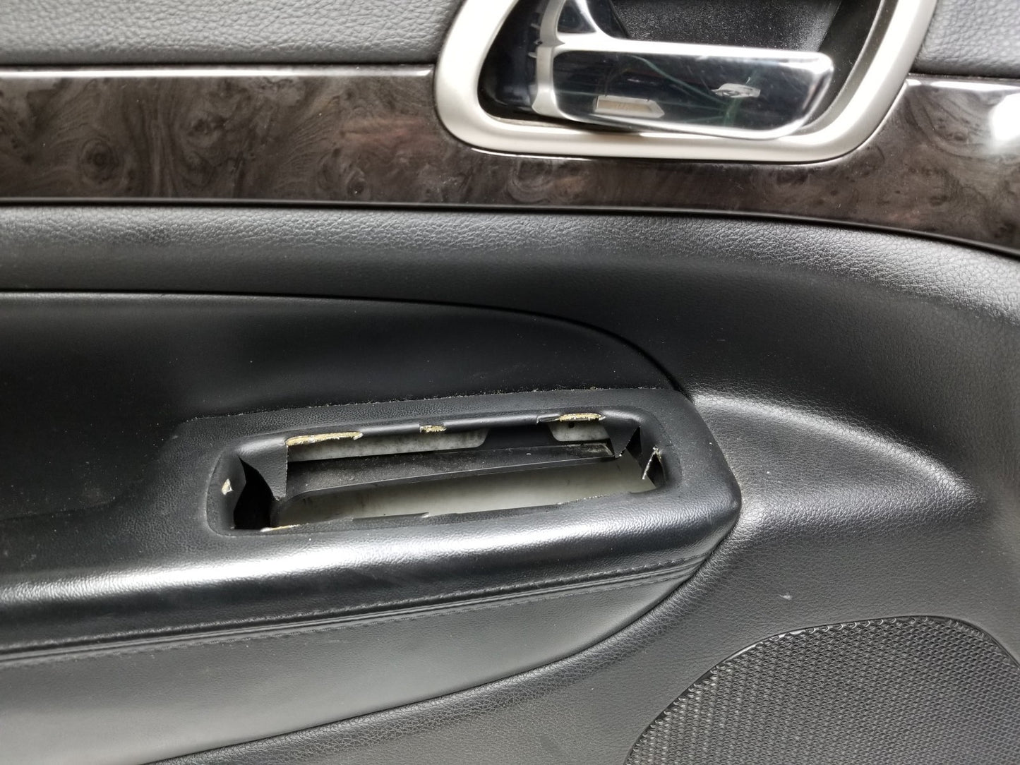 2012 Jeep Grand Cherokee Door Panel Trim Front Driver Side Left OEM