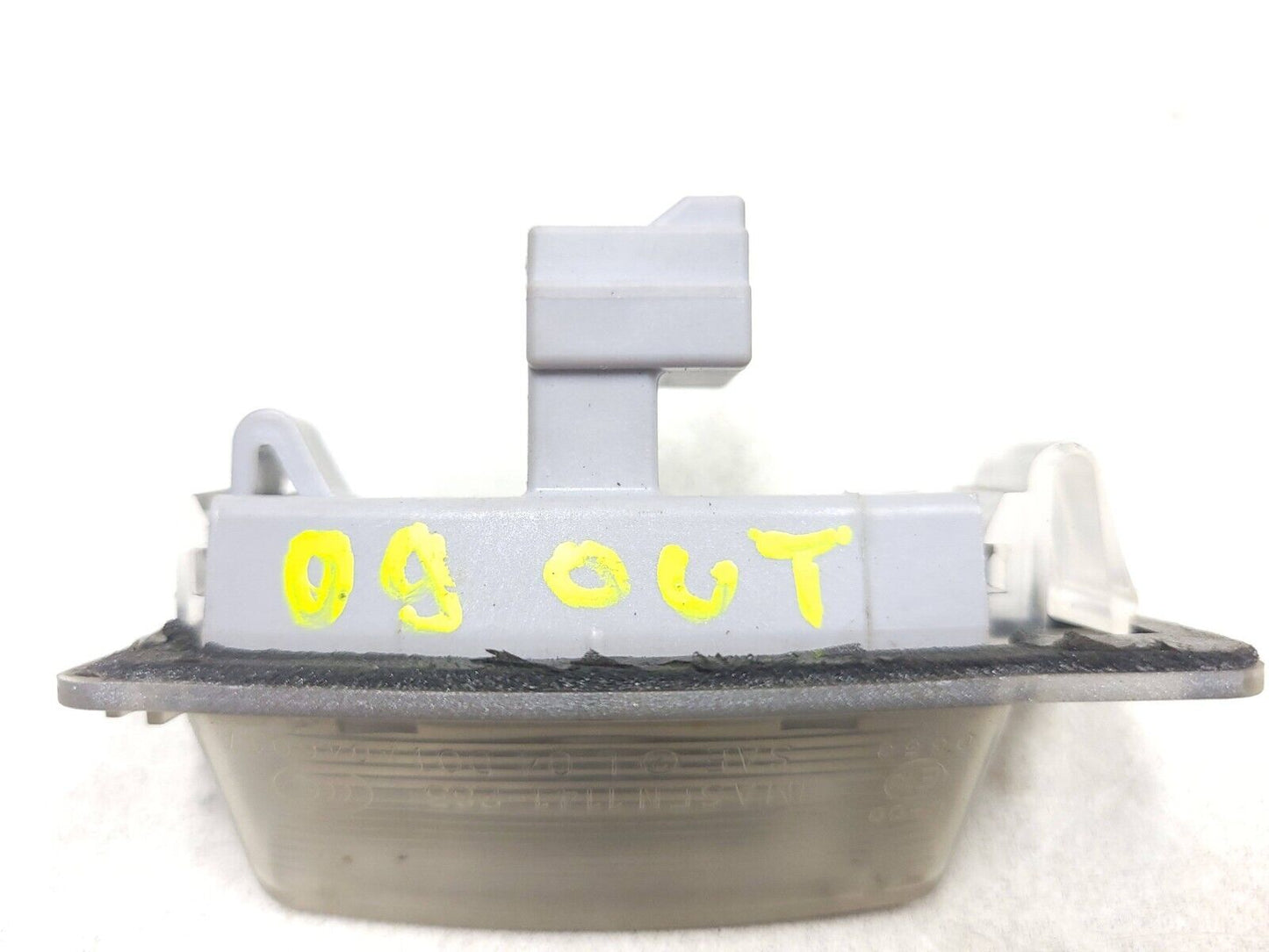 2007-2013 Mitsubishi Outlander Rear License Plate Light Lamp Pair OEM