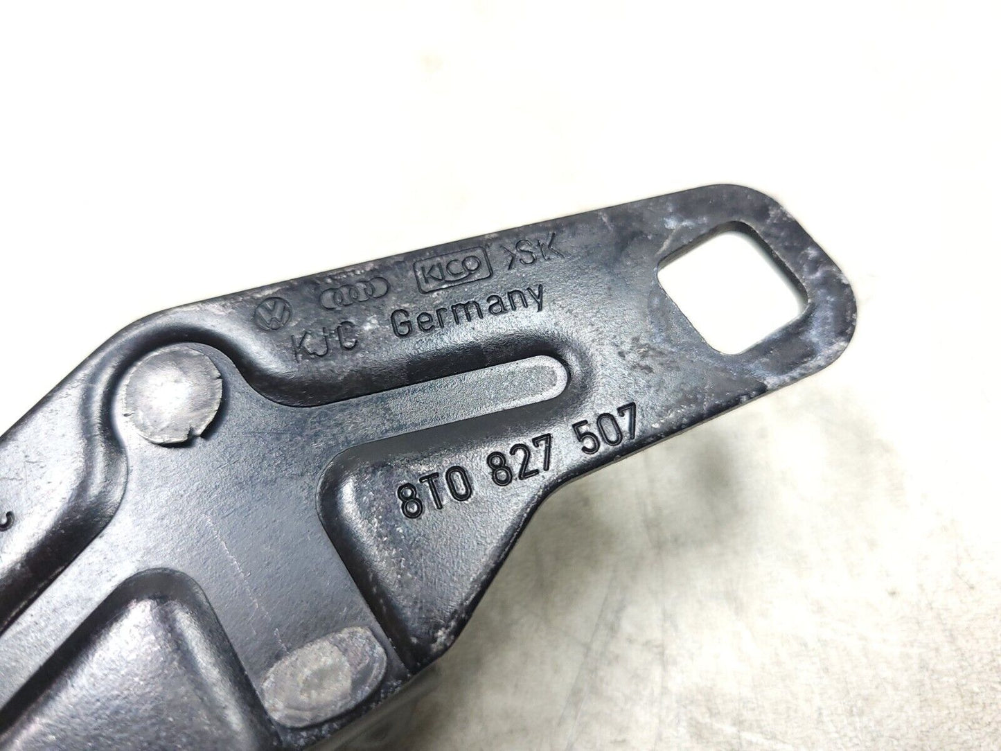 2009 - 2016 Audi A4 S4 Trunk Latch Striker Plate 8t0827507 OEM