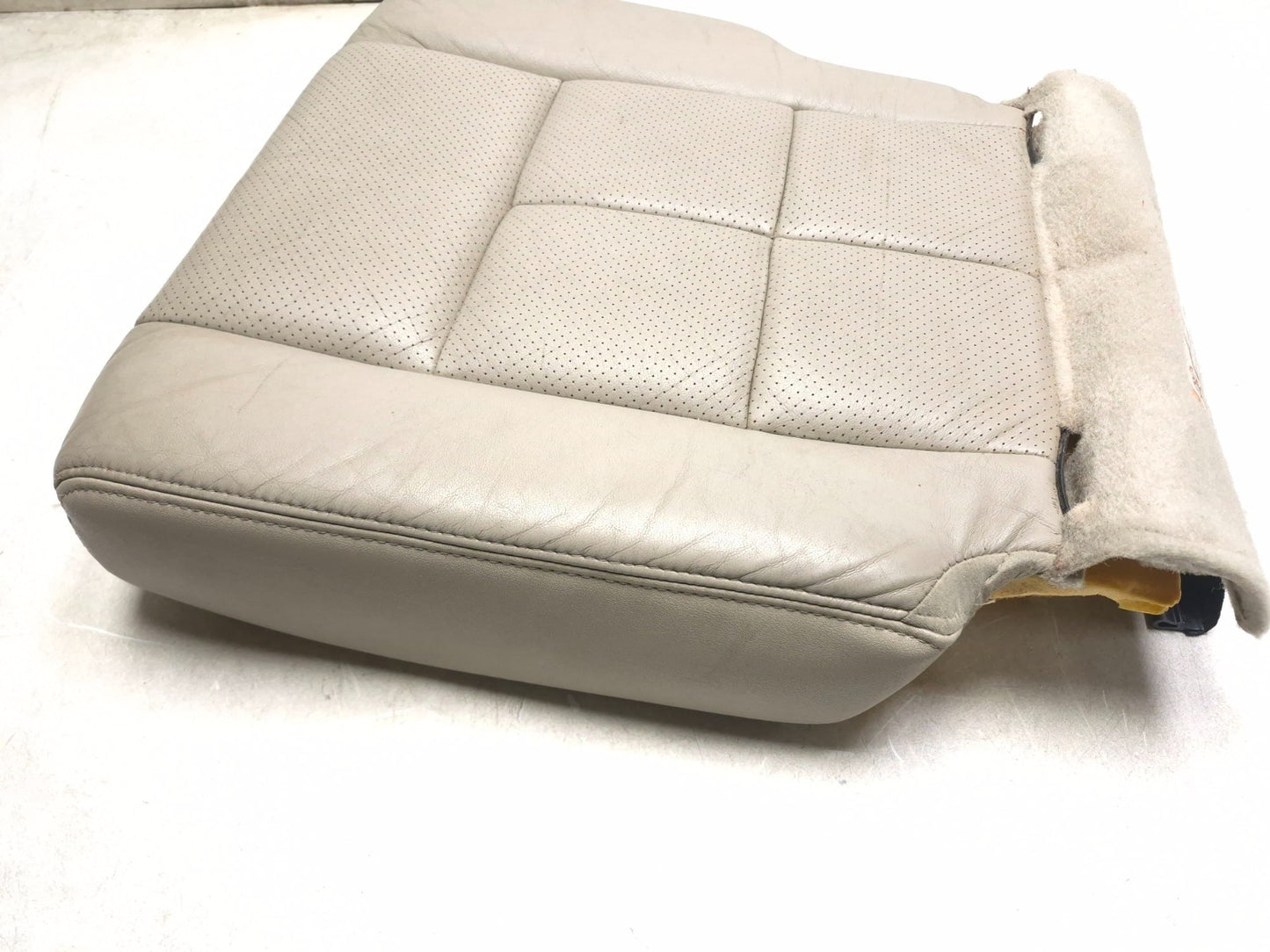 2008 Lincoln Navigator Rear 2nd Row Seat Cushion Bottom Lower 3pcs OEM