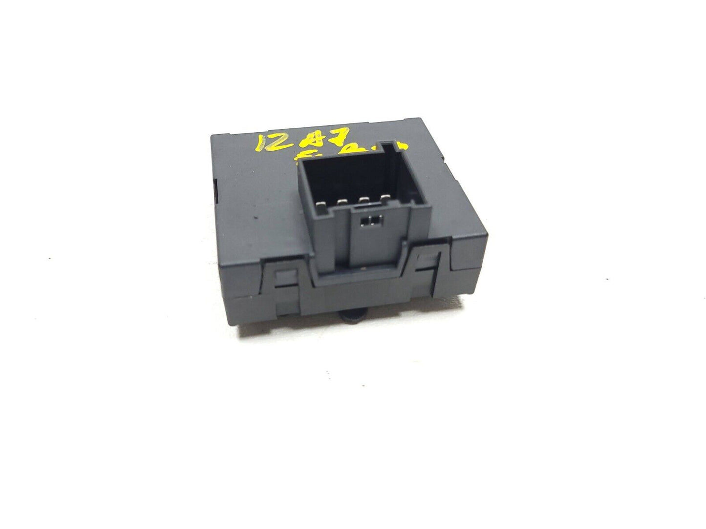 12 - 17 Audi A7 Front Passenger Seat Heater Ventilation Control Module OEM