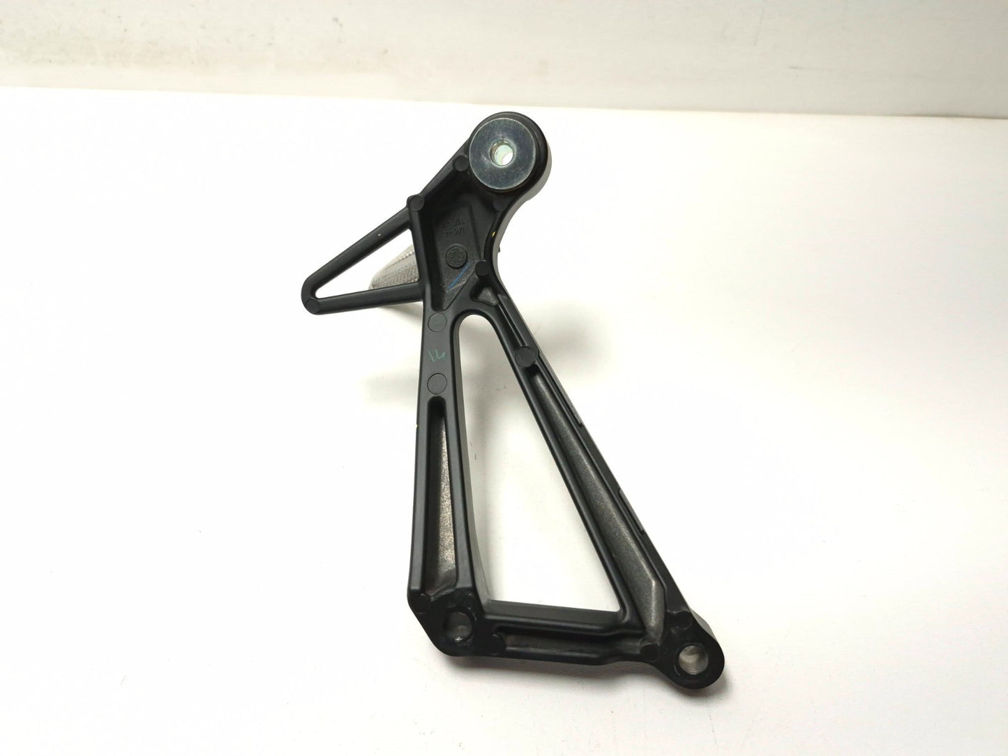 2025 Yamaha R3 Yfz320 Rear Footrest Left & Right Pair OEM