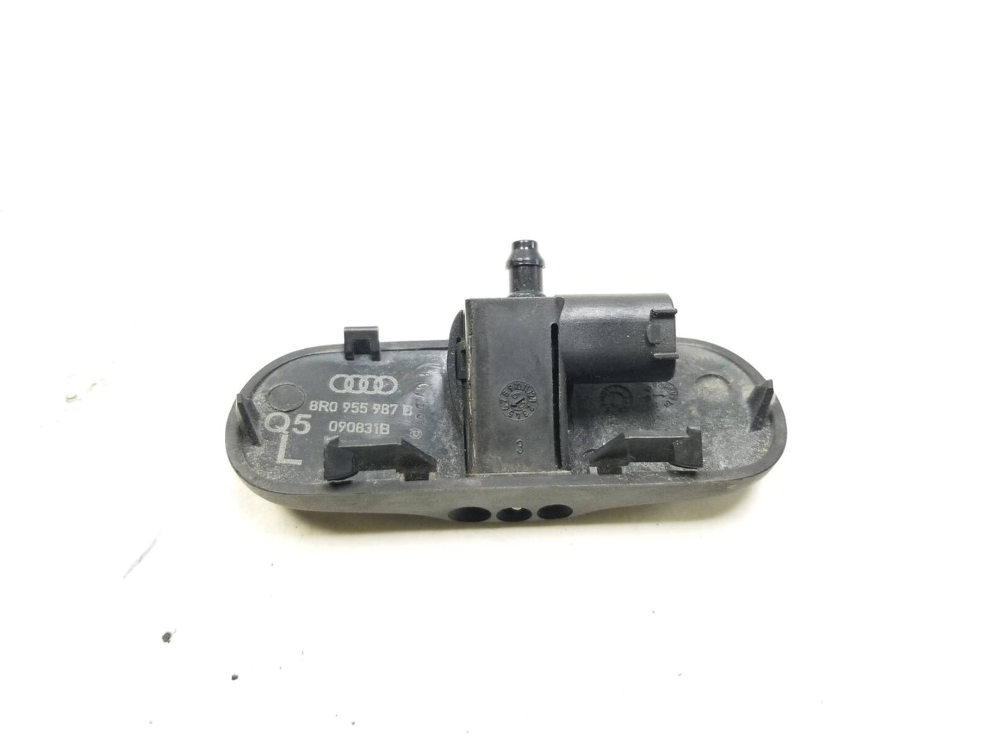 2009 - 2017 Audi Q5 Heated Windshield Washer Sprayer OEM