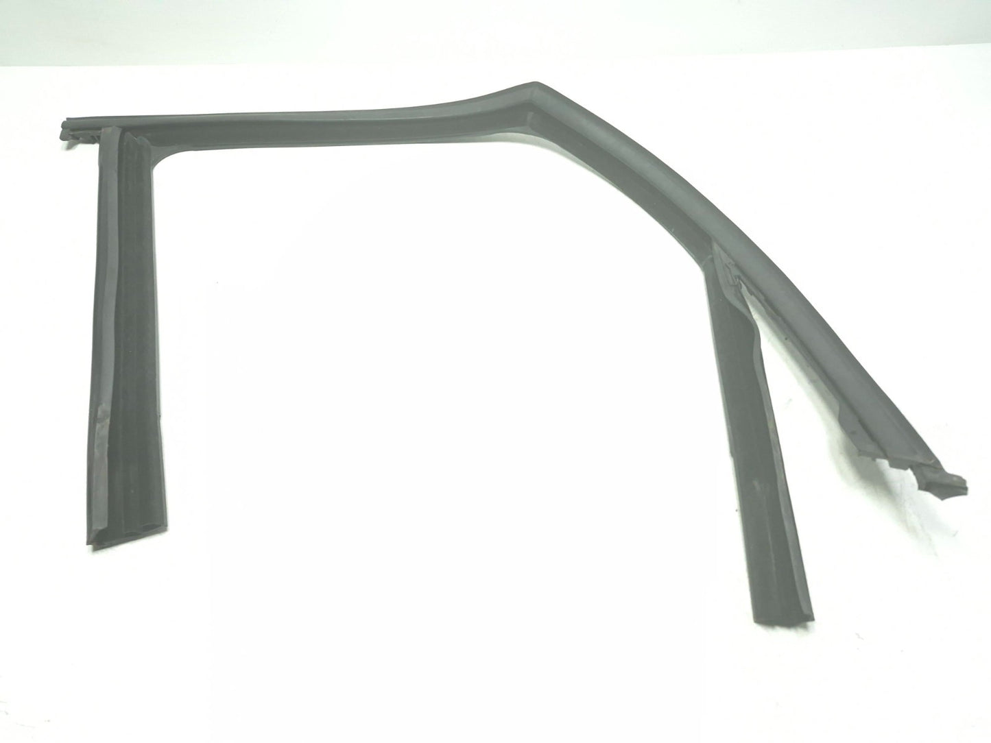 2014 Fiat 500l Door Weatherstrip Front Passenger Side Right OEM