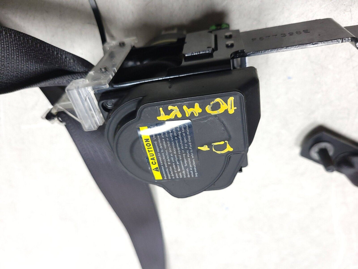 09-10 Lincoln MKT Front Seat Belt Driver Side Left OEM