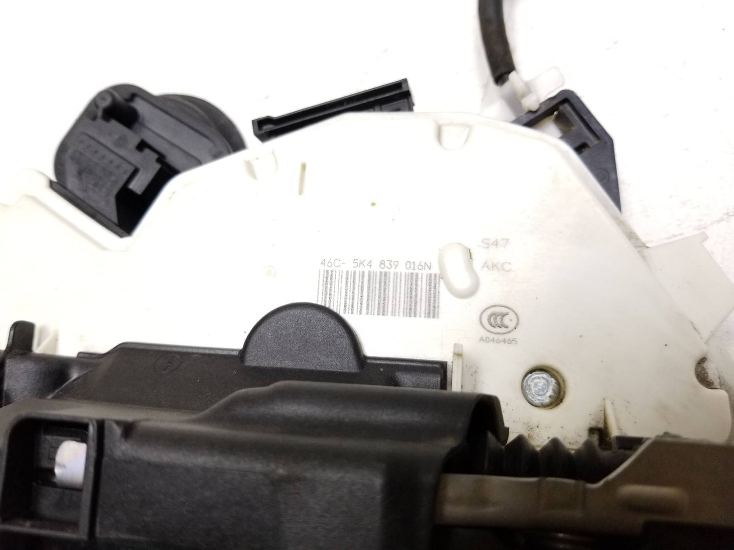 2012 - 2014 VW Golf GTI Door Lock Actuator Rear Passenger Side Right OEM