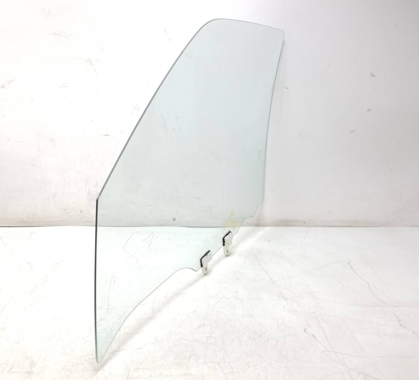 2011-2017 Nissan Juke Door Window Glass Front Passenger Side Right OEM