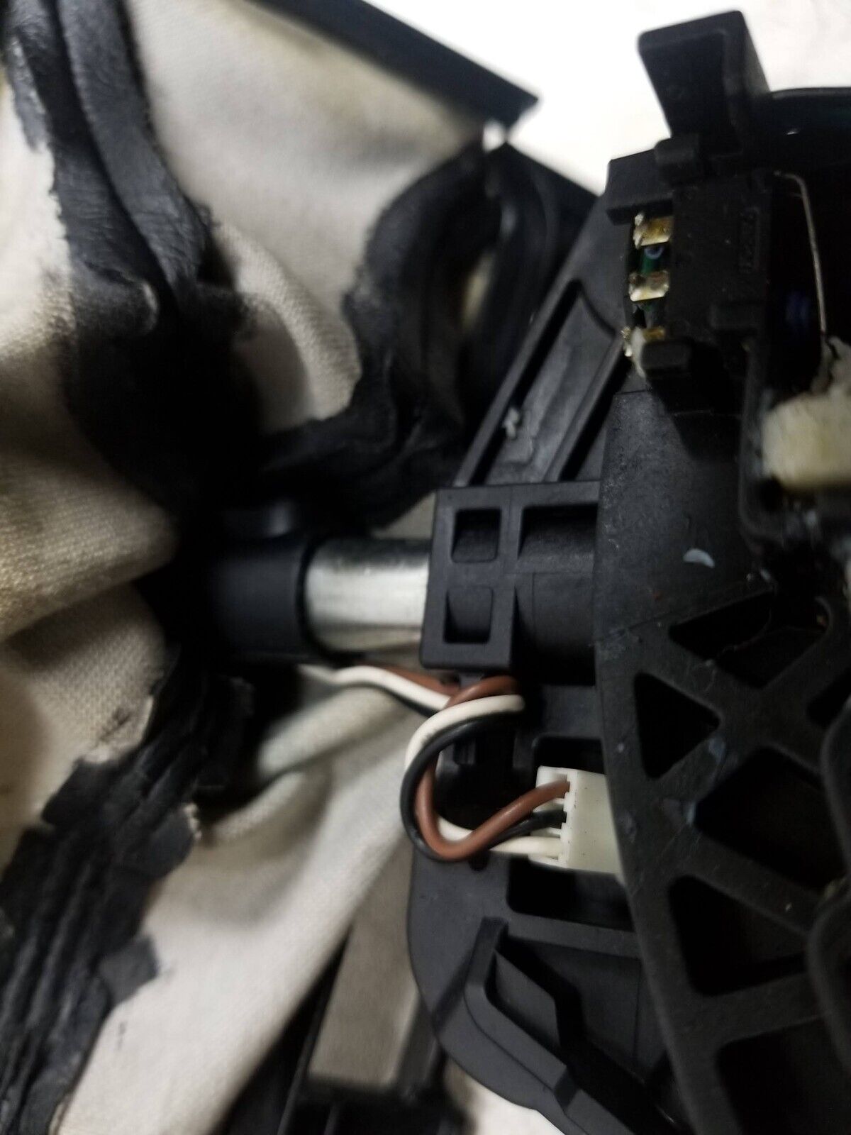 12 - 14 Ford Focus Gear Shifter Selector Lever At OEM