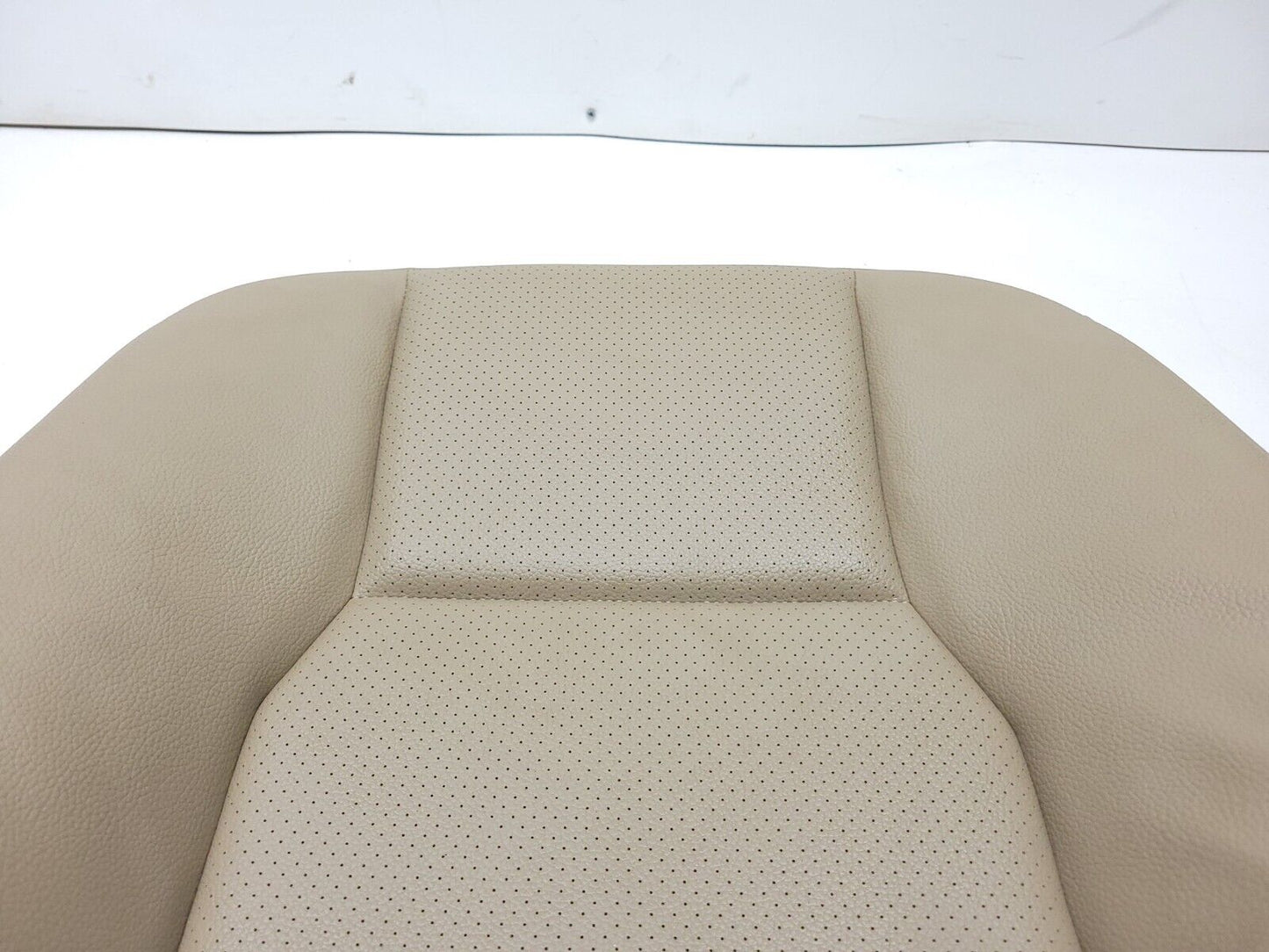 08-14 Mercedes C300 W204 Front Passenger Seat Upper Cushion OEM