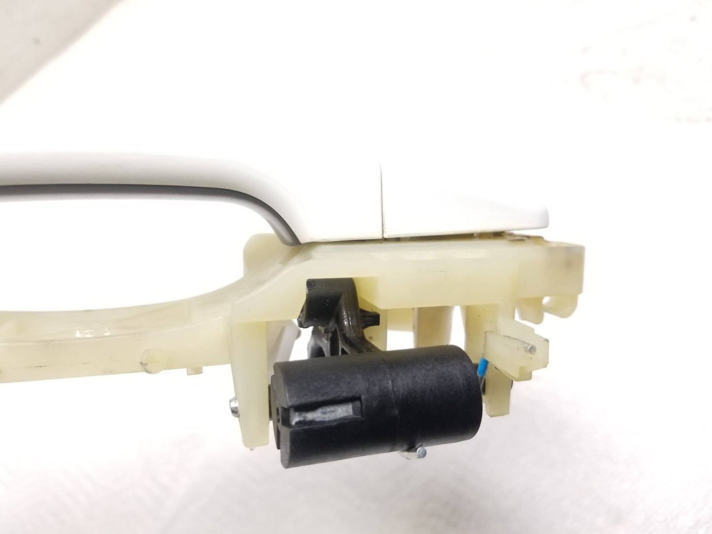 2014 - 2019 Kia Soul Exterior Door Handle Rear Driver Side Left OEM