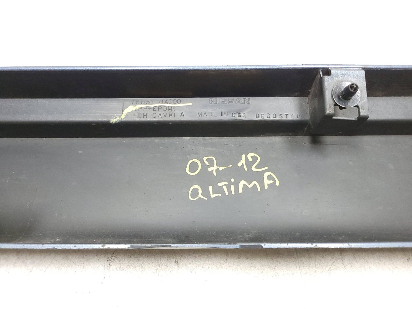 09 10 11 12 Nissan Altima Rocker Panel Skirt Molding Left Driver Side OEM 78k