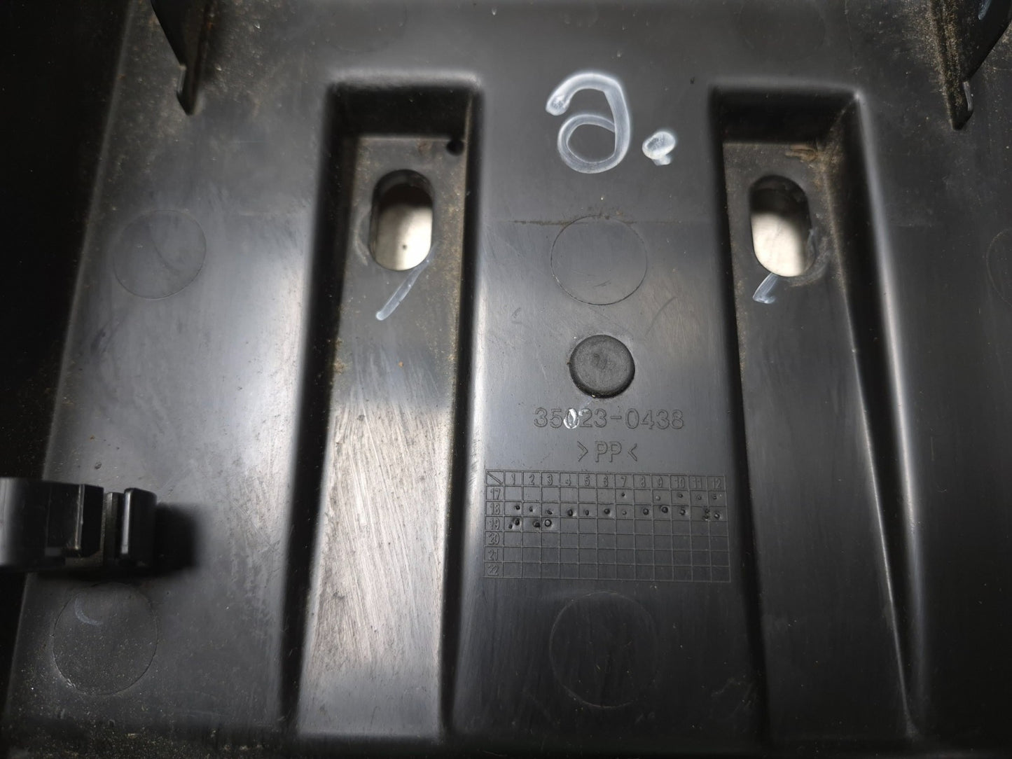 2019 Kawasaki Z400 Er400d Rear Battery Tray OEM
