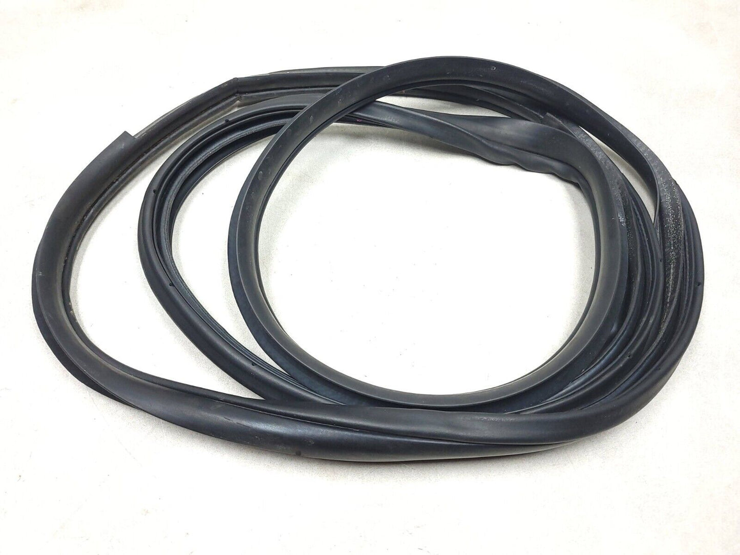 07-09 Mitsubishi Outlander Door Weatherstrip Seal Front Driver Side Lh 2pcs OEM