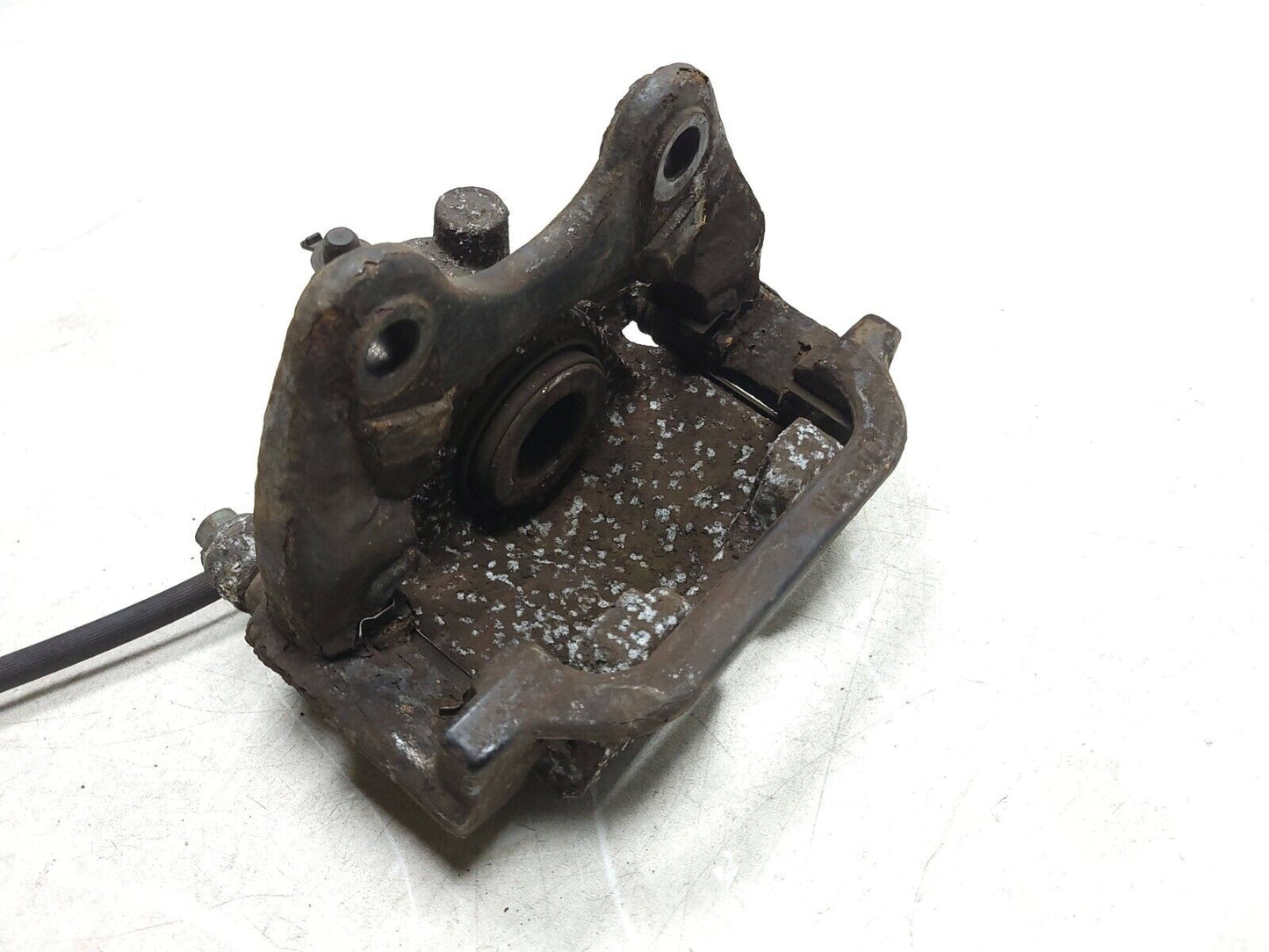 10-14 Chevrolet Suburban Rear Brake Caliper Left & Right Pair OEM
