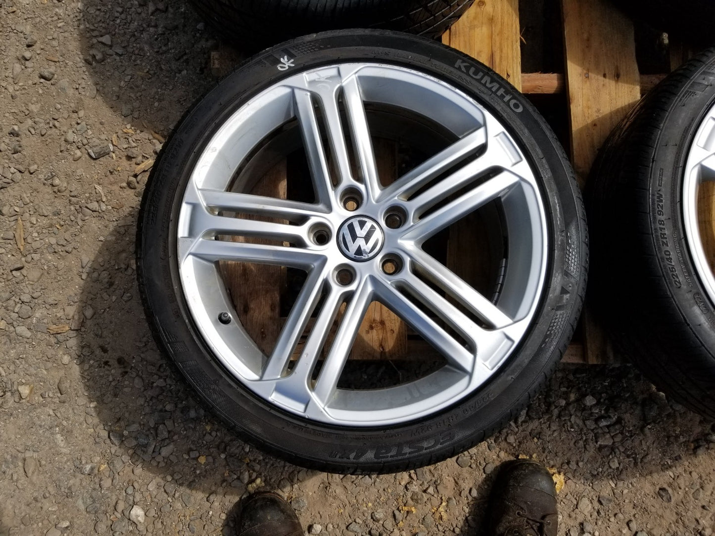 2012 VW Golf GTI Wheel Rim W/ Tire 225/40zr18 4pcs OEM