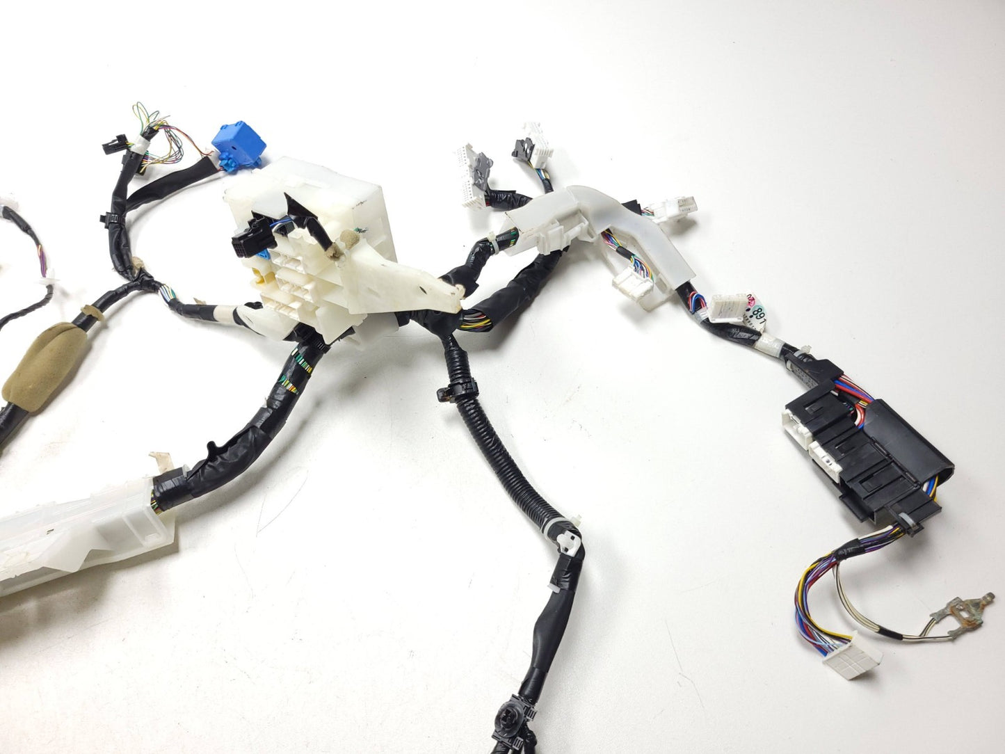 2018 Toyota Corolla Dashboard Instrument Panel Wiring Harness OEM