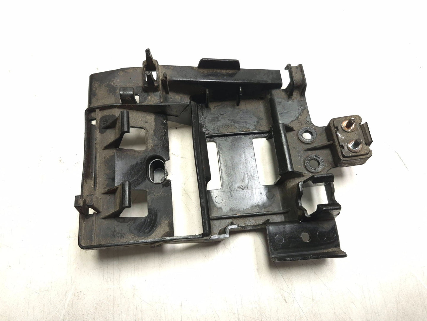 2004 Harley Softail Flstc Heritage Classic Electrical Box Support OEM