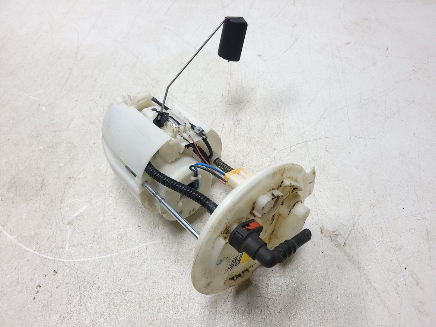 09 10 11 12 Lincoln MKS Fuel Pump Assembly OEM