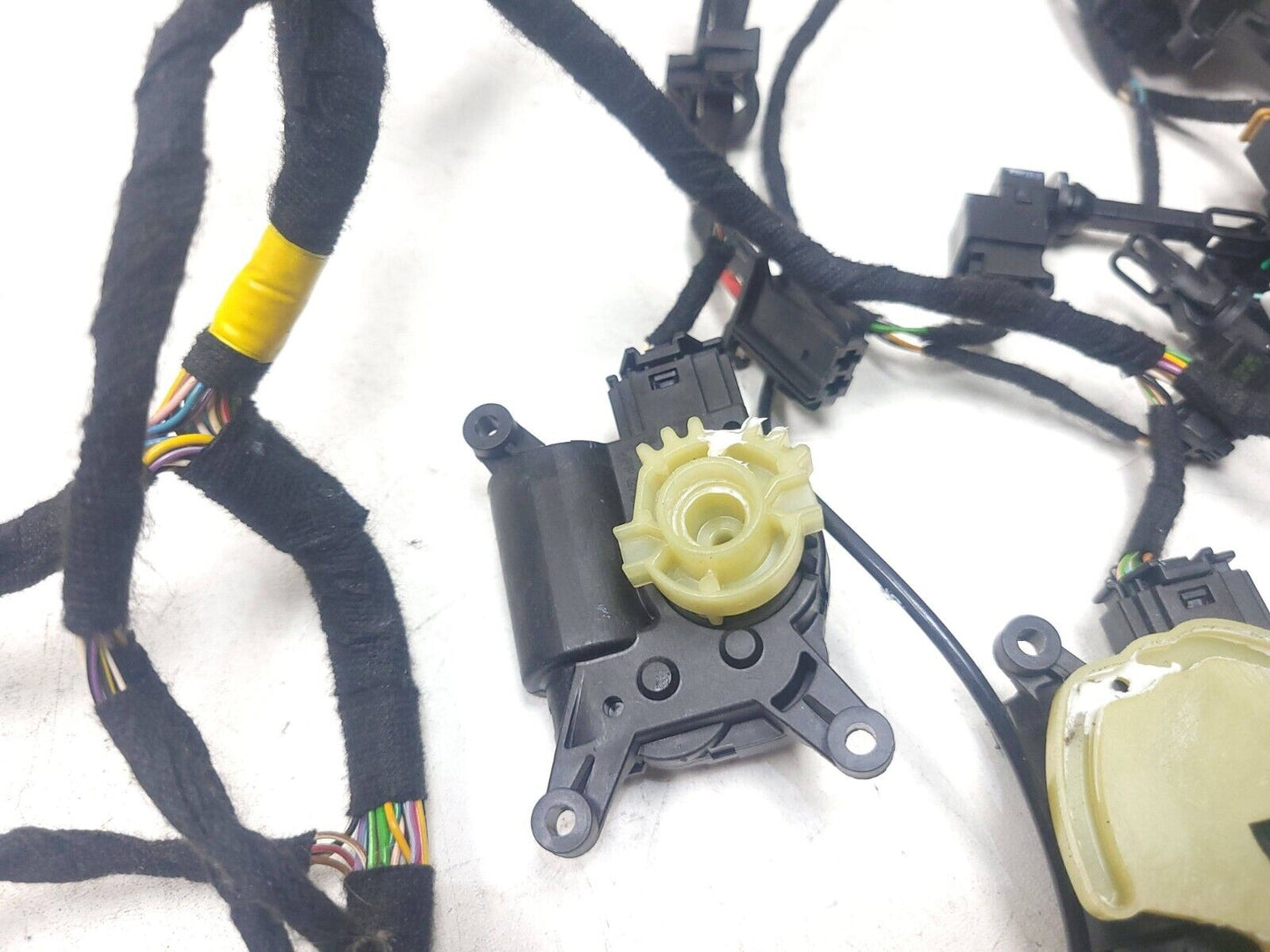 2017-23 Alfa Romeo Stelvio HVAC AC Heater Actuator Flap Motor & Wire Harness OEM