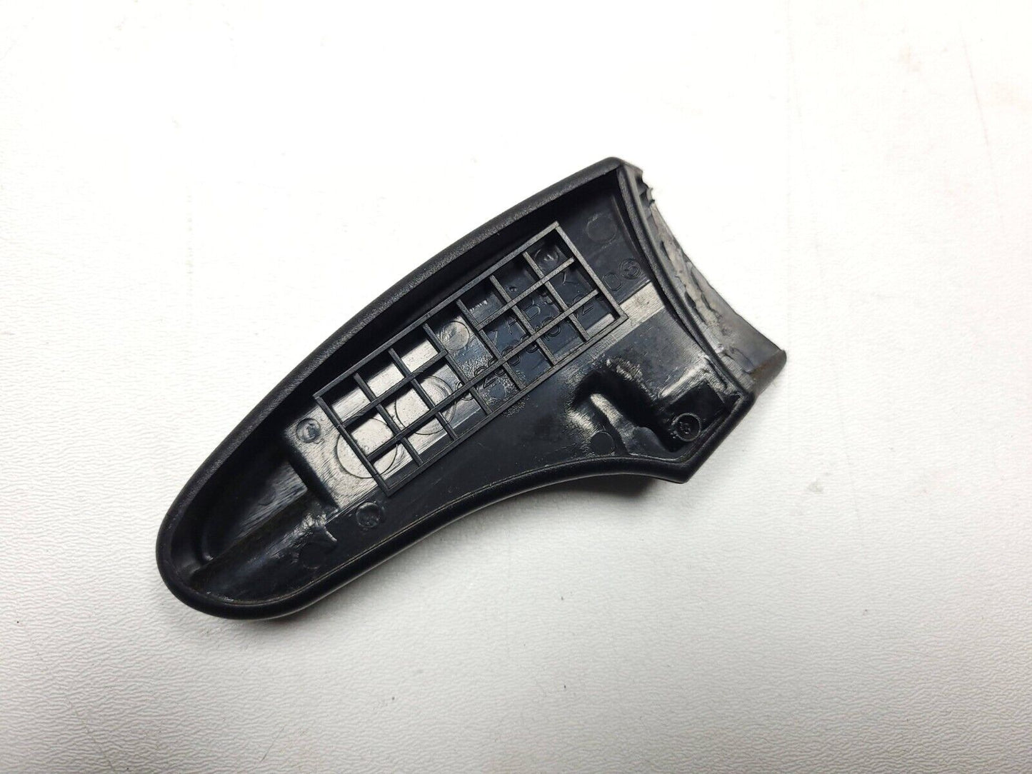 03-09 Mercedes W203 C230 Front Passenger Seat Headrest Folding Lock Knob OEM