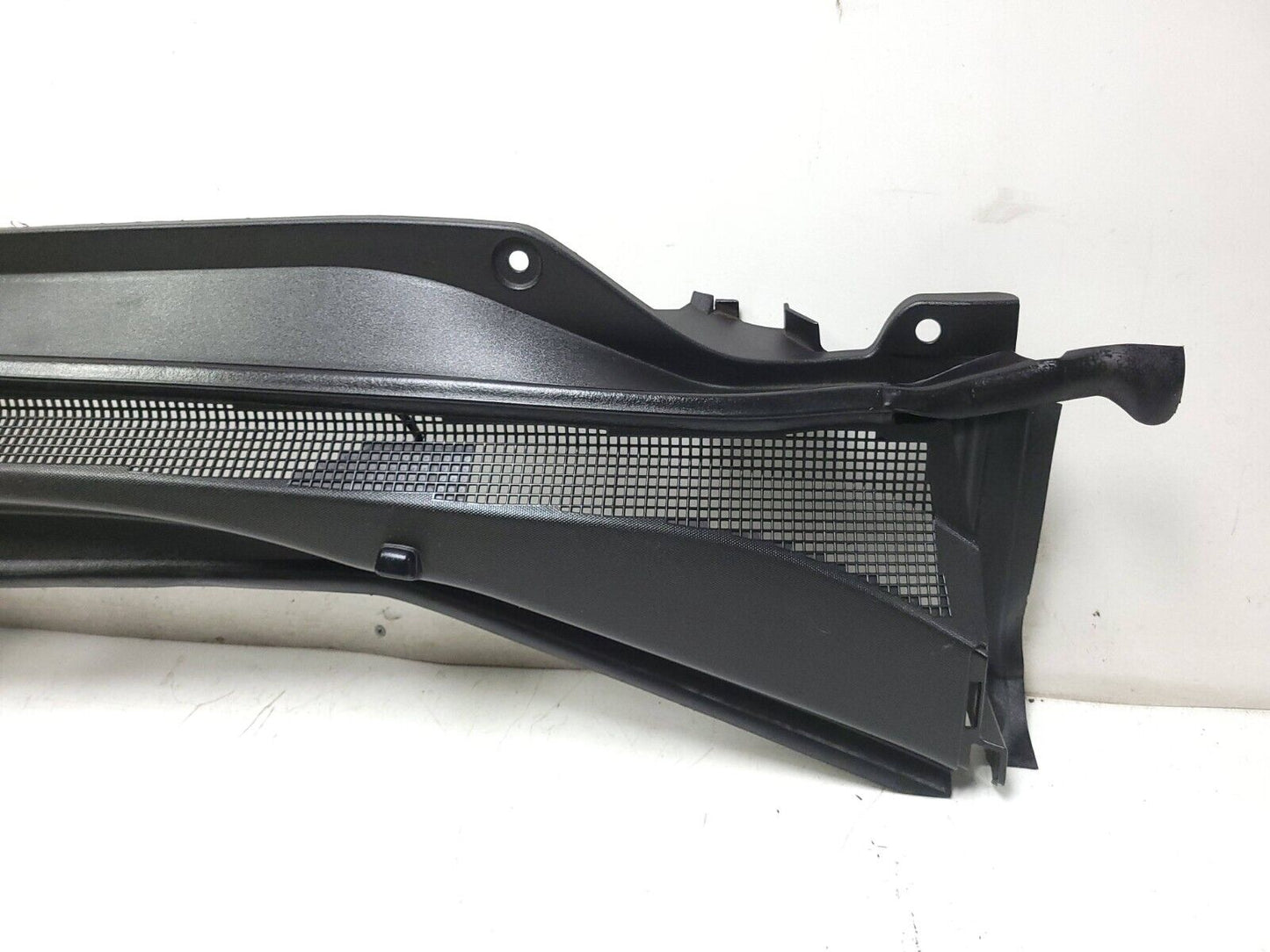 10-15 Chevrolet Equinox Windshield Wiper Cowl Cover OEM
