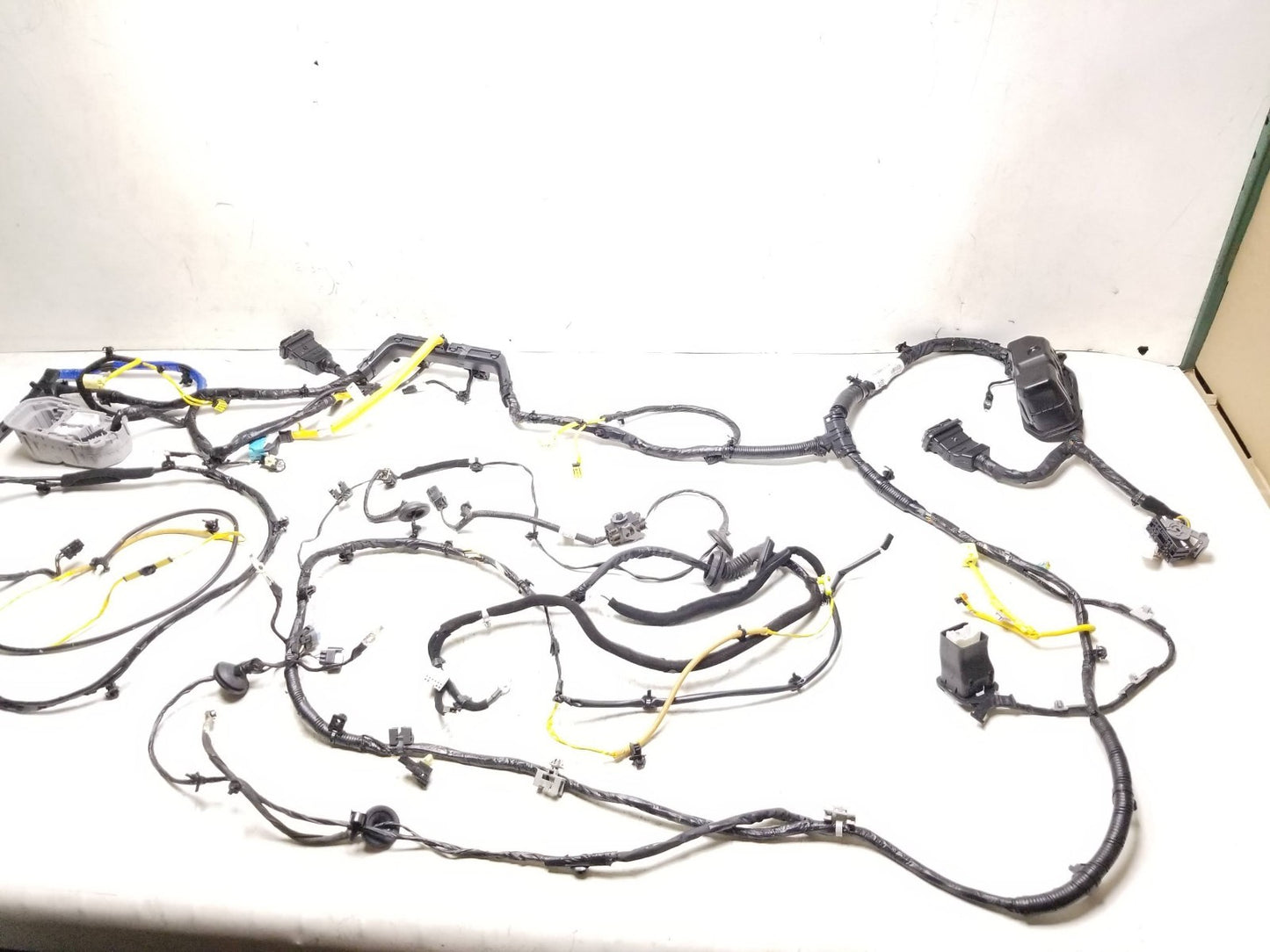 2014 - 2016 Kia Soul Interior Floor Wire Harness OEM