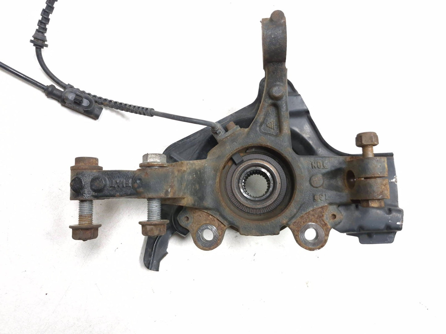 2014 Fiat 500l Wheel Spindle Knuckle Front Passenger Side Right OEM